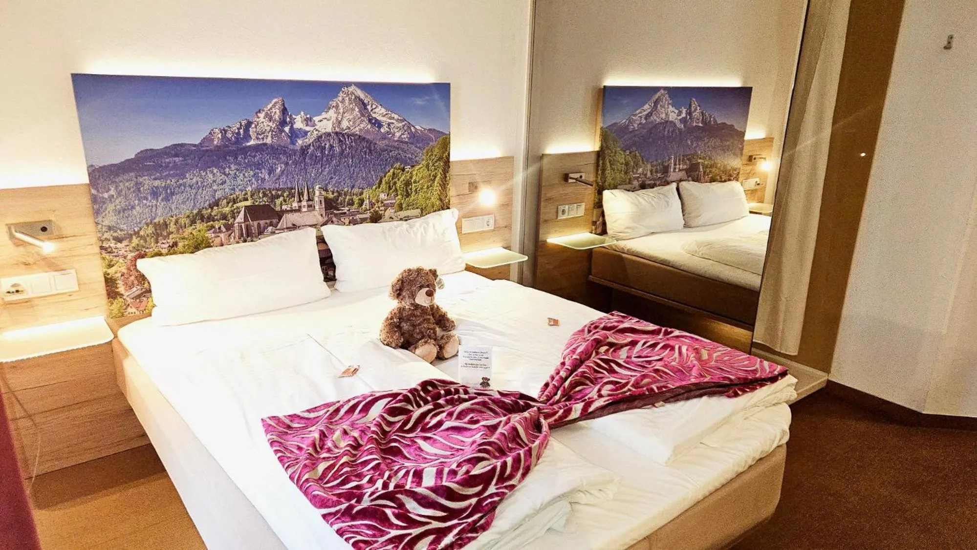 Bed in Hotel Edel Weiss