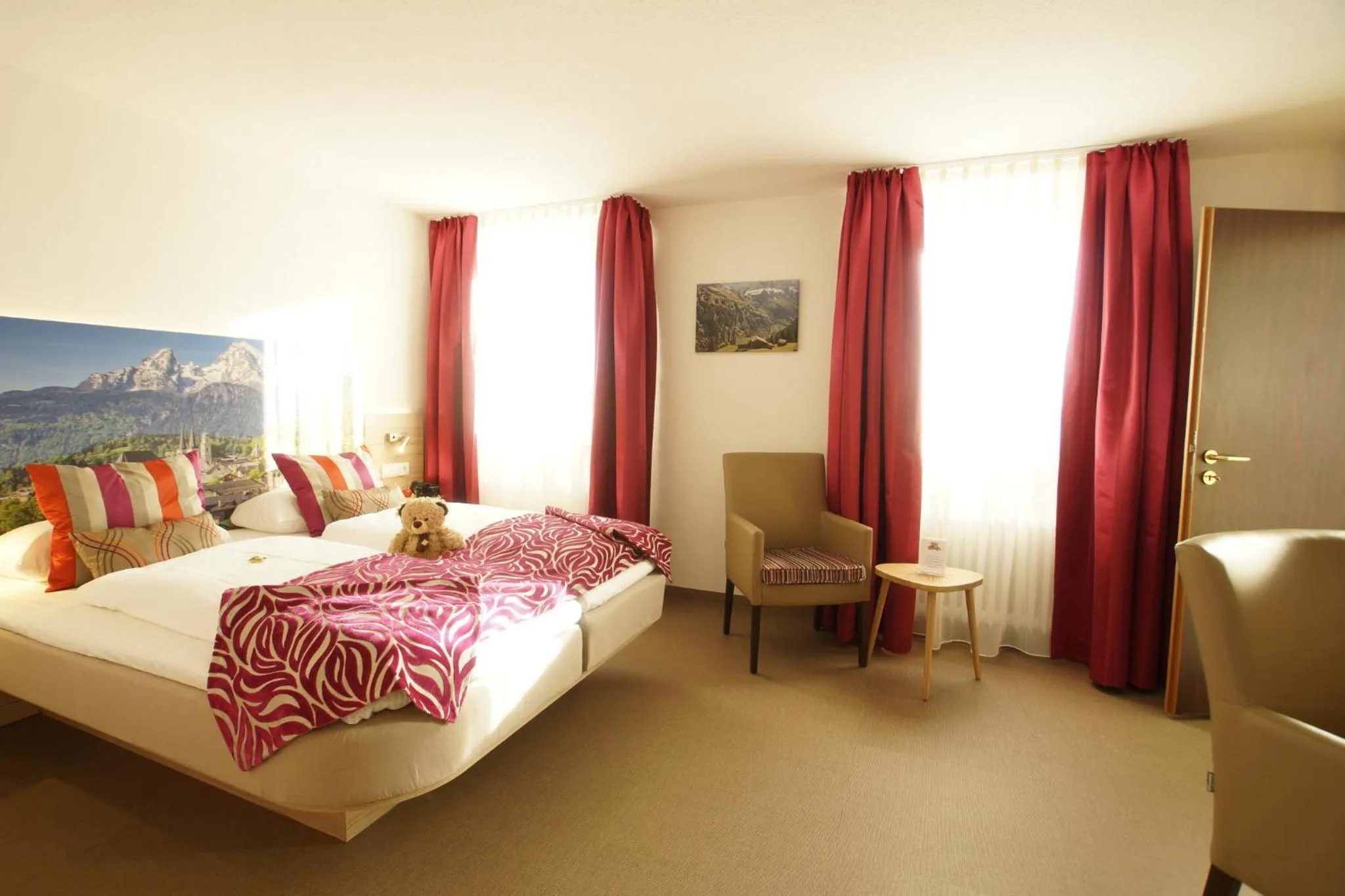 Photo of the whole room, Bed in Hotel Edel Weiss