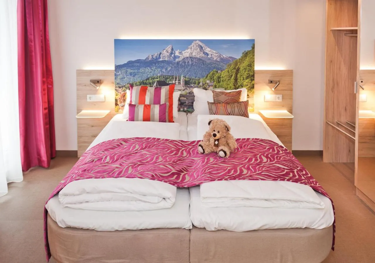 Decorative detail, Bed in Hotel Edel Weiss