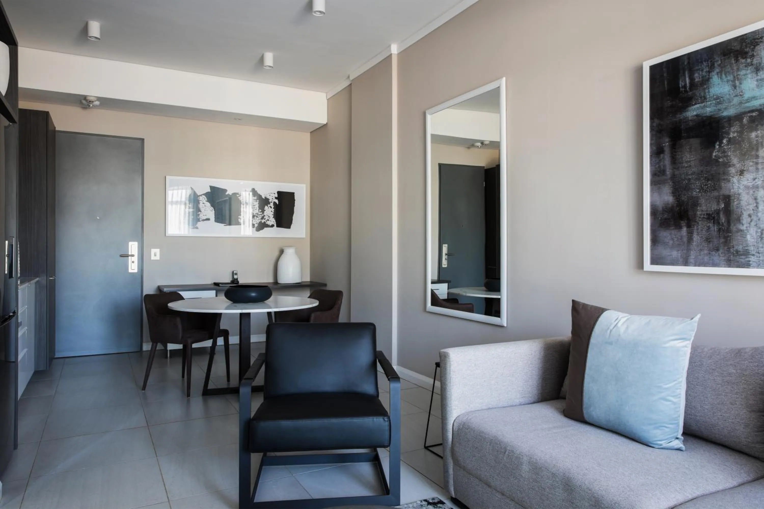 Kitchen or kitchenette in The Capital Trilogy Menlyn Maine