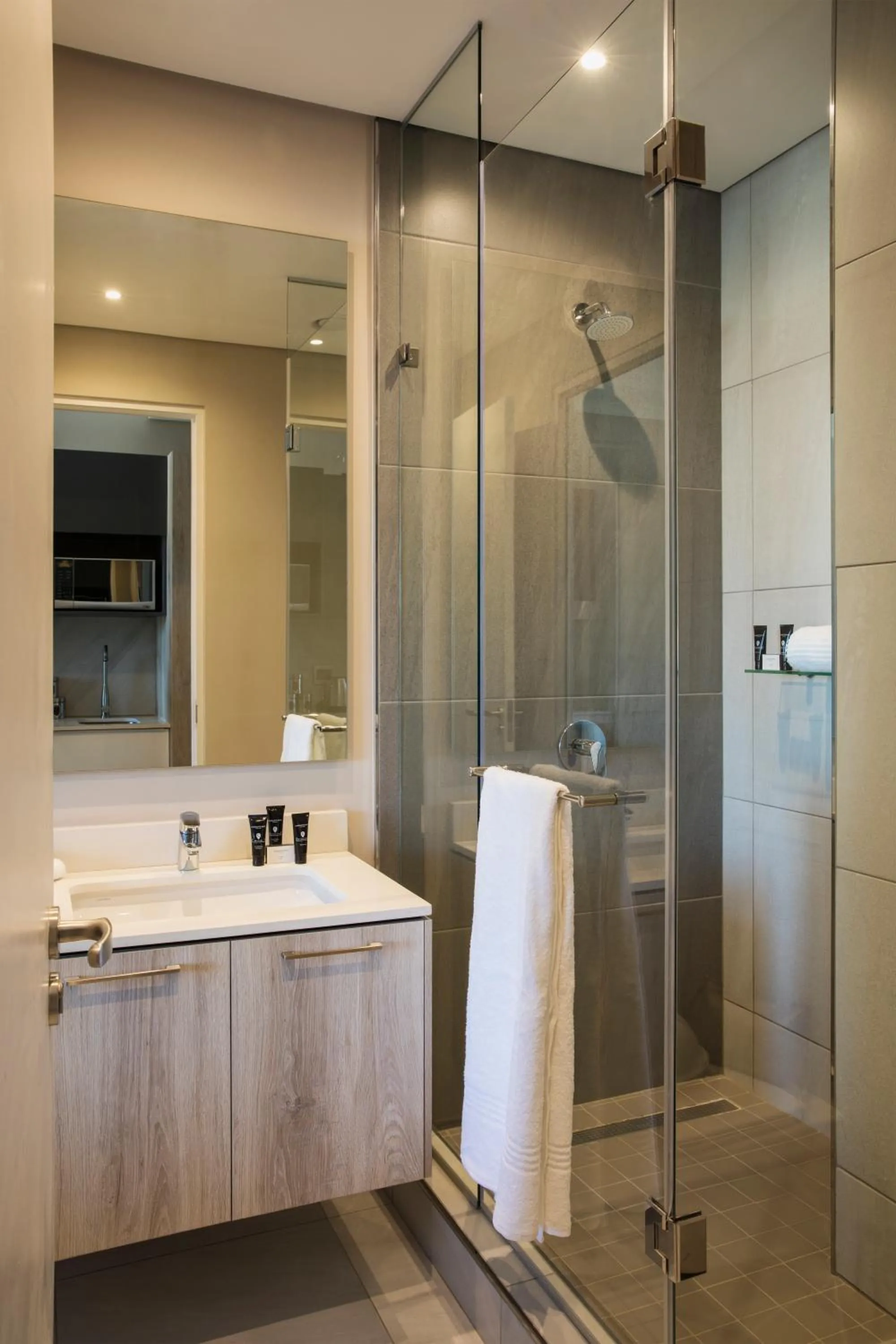Bathroom in The Capital Trilogy Menlyn Maine