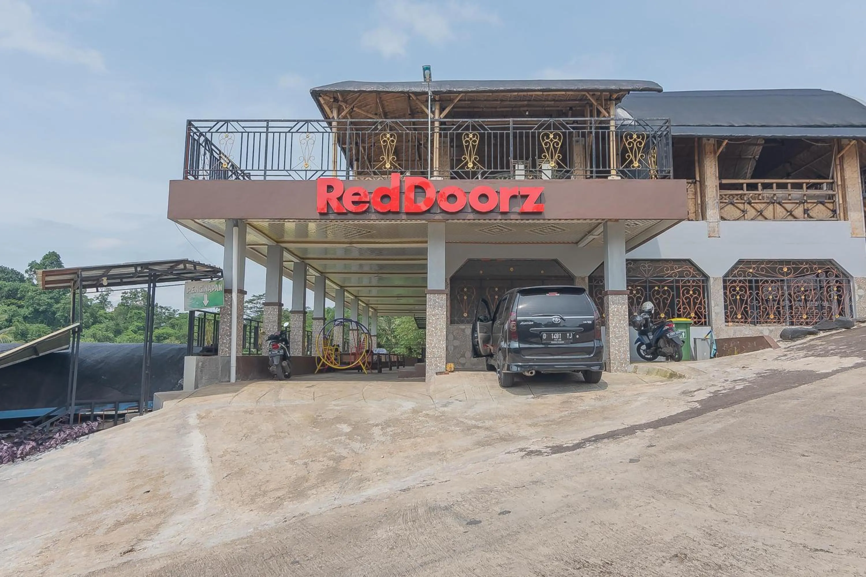 Property building in RedDoorz Resort Syariah @ Batu Apung Purwakarta