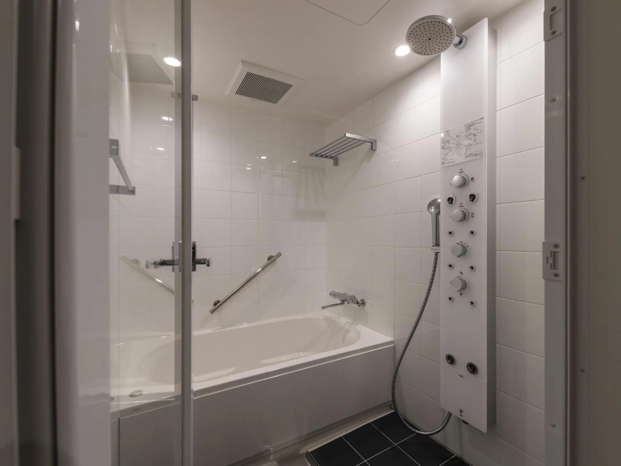 Shower in HOTEL FORZA SAPPORO STATION