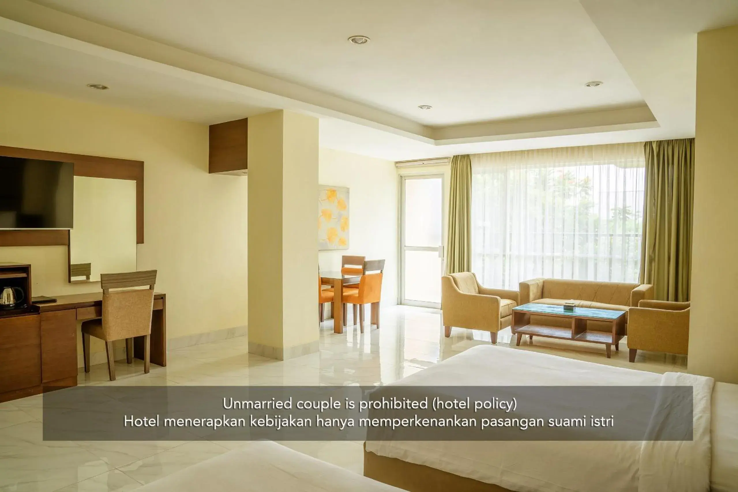 Family Room with Balcony in Hotel Alia Cikini Family Room with Balcony in Hotel Alia Cikini