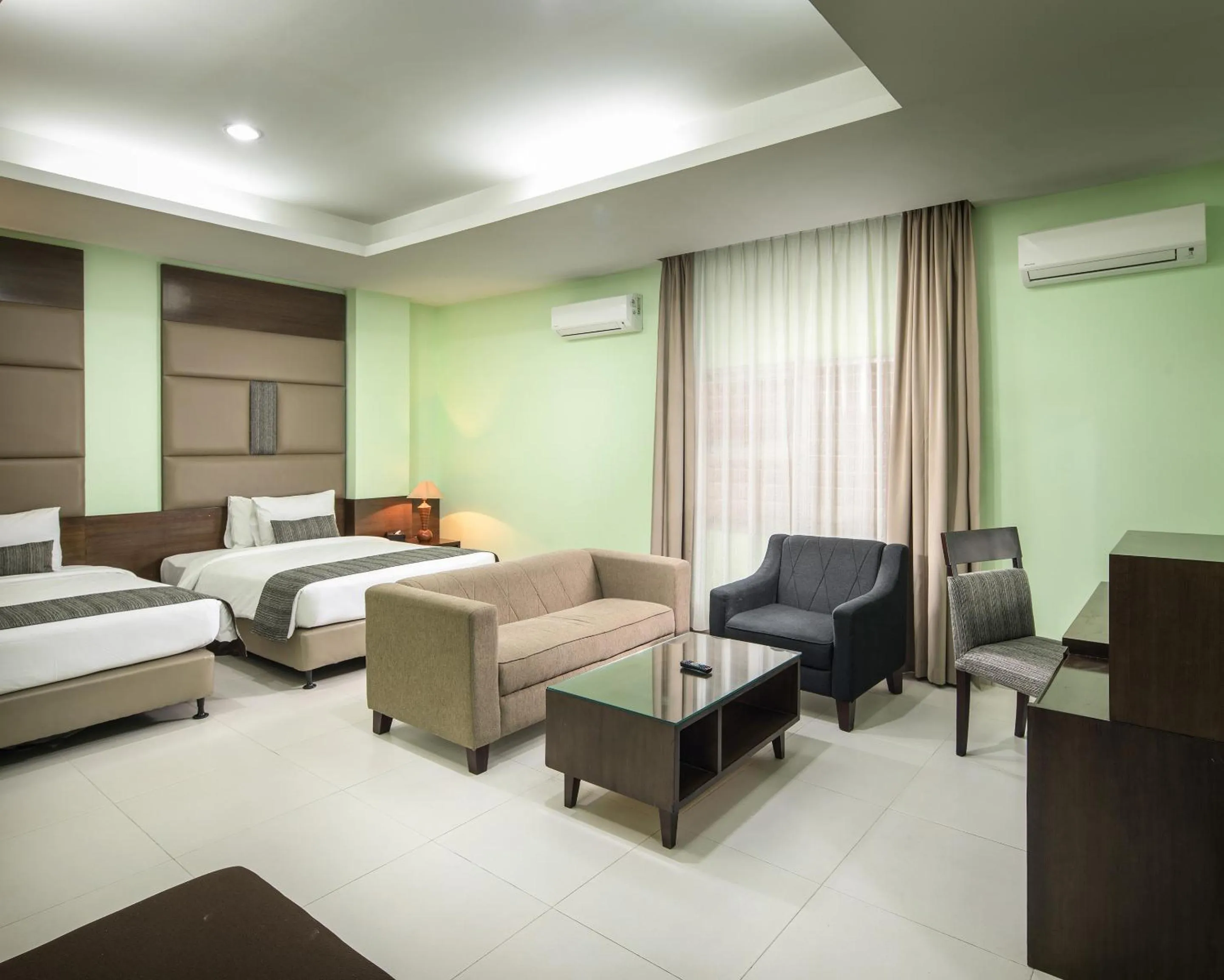Property building, Bed in Hotel Alia Cikini