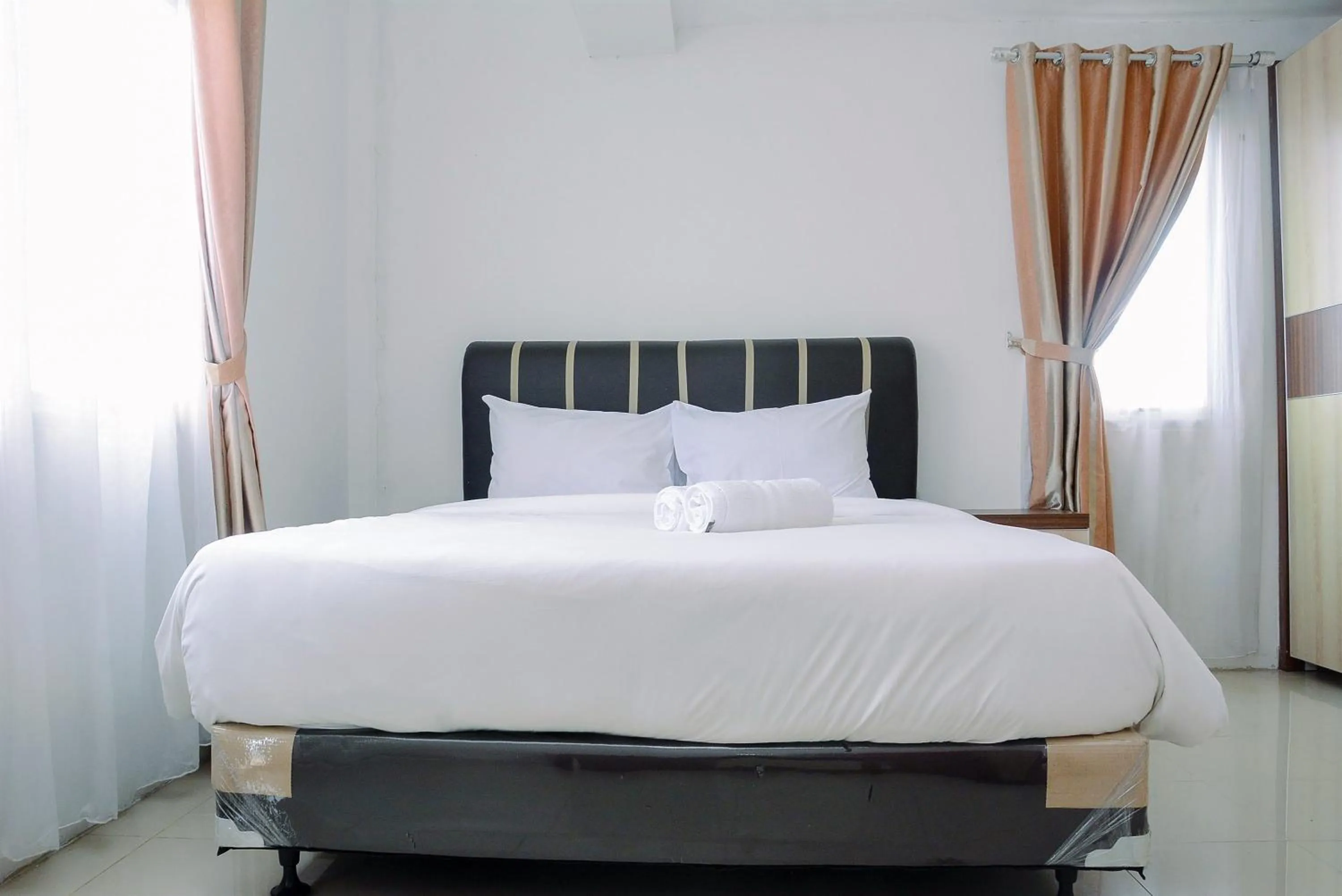 2BR Apartment at Park View Condominium near Universitas Indonesia By Travelio