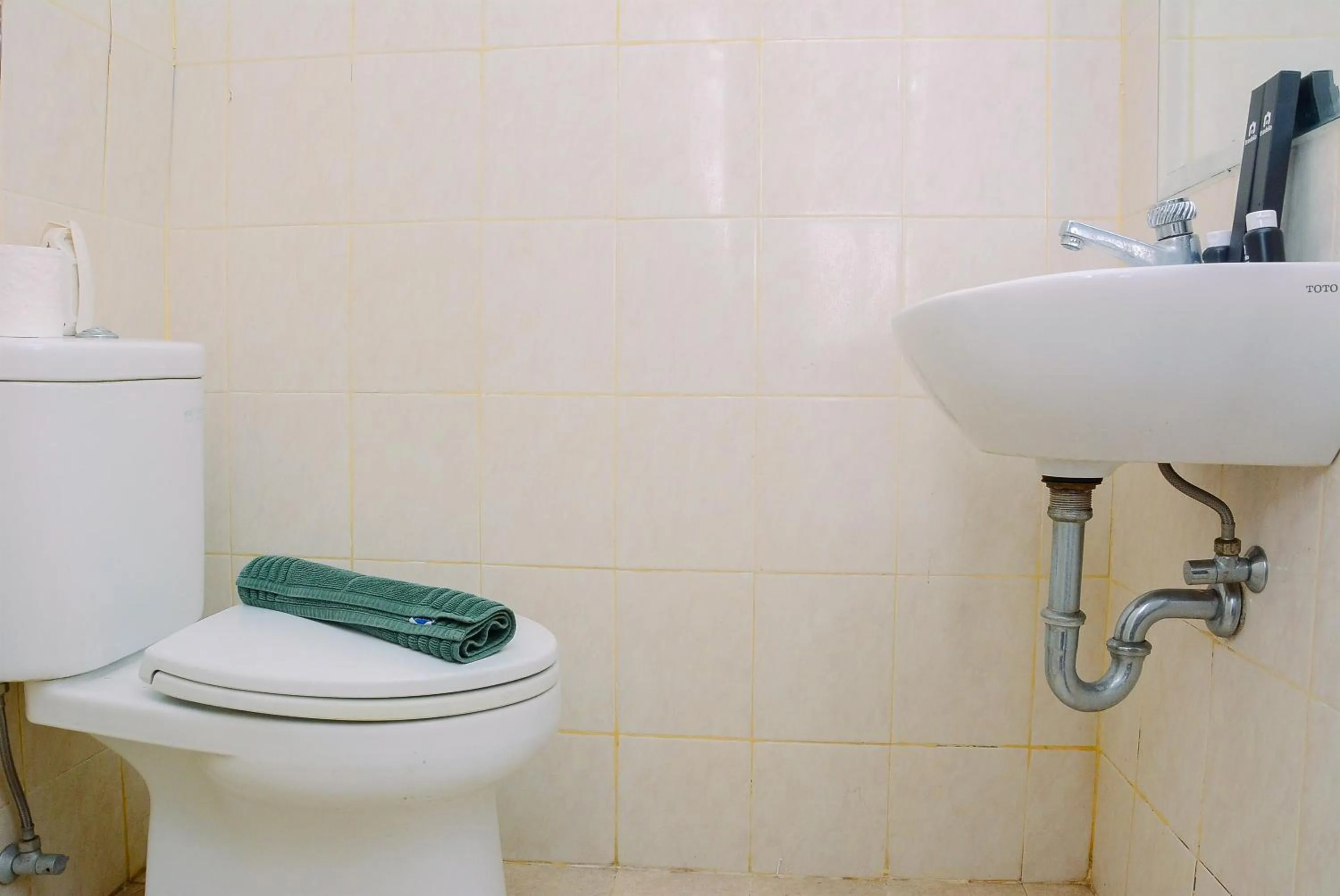 2BR Apartment at Park View Condominium near Universitas Indonesia By Travelio