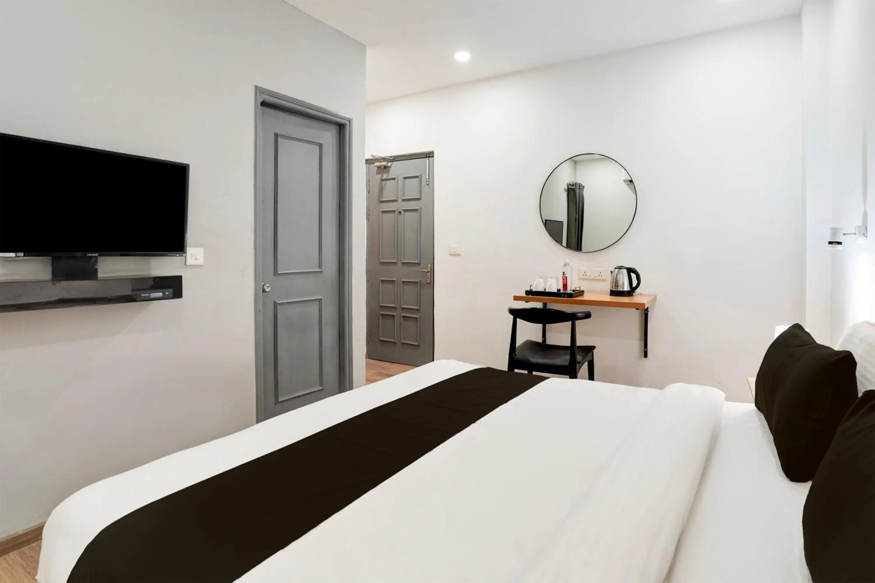 Bedroom, Bed in Townhouse Gomti Nagar Sector 6 Near Ekana Stadium