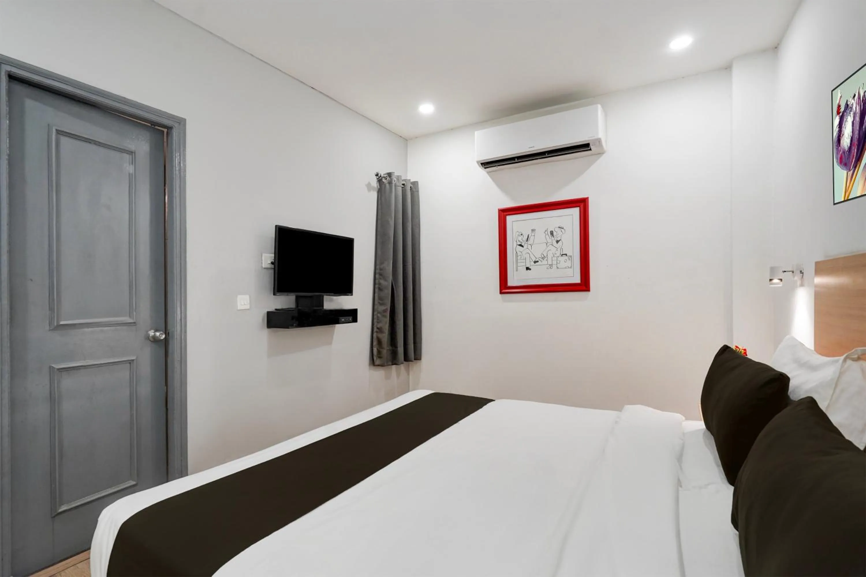 Bedroom, Bed in Townhouse Gomti Nagar Sector 6 Near Ekana Stadium