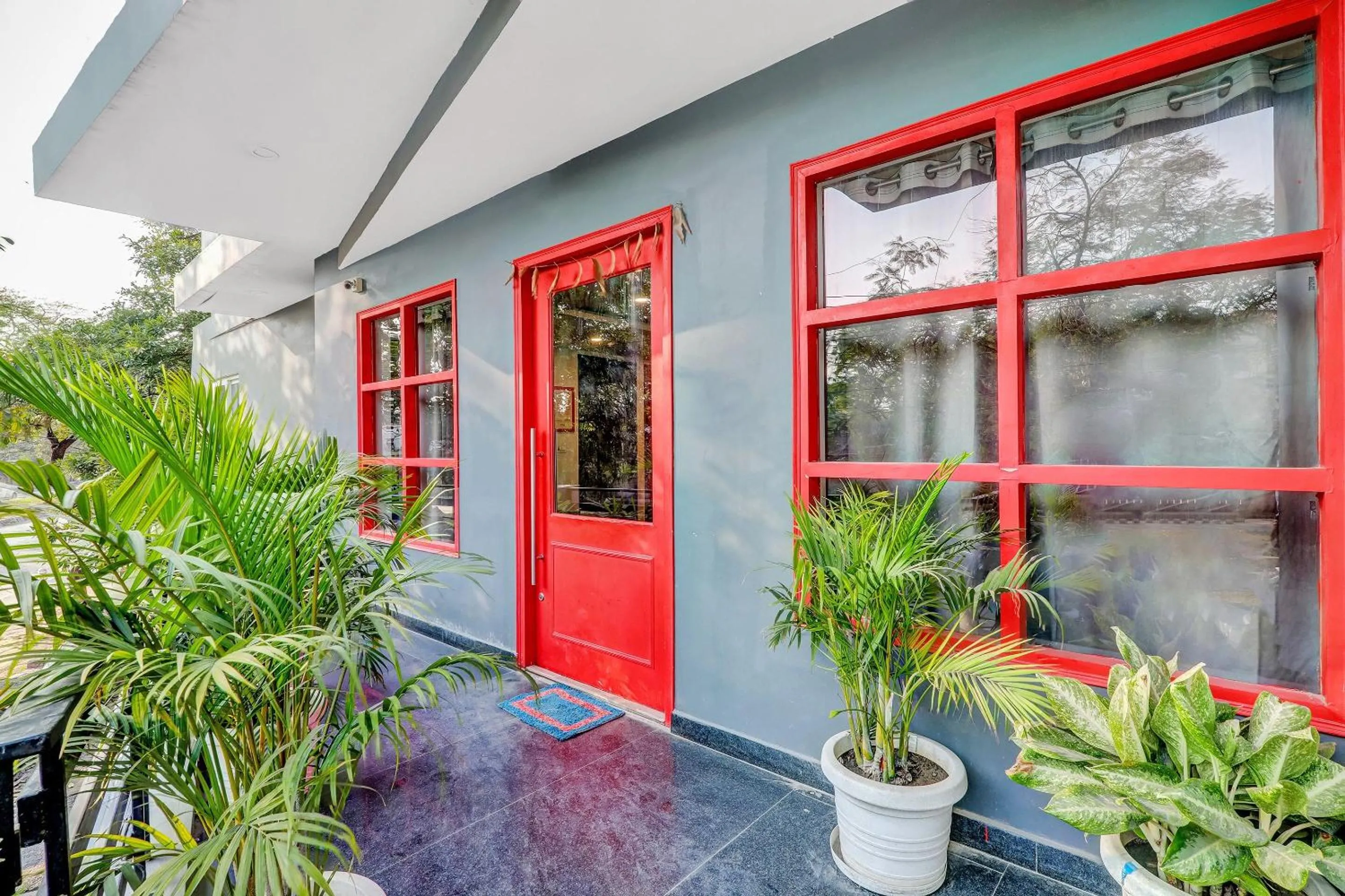 Facade/entrance in Super Townhouse 139 Ashiyana Smriti Upvan Near Emerald Mall Lucknow