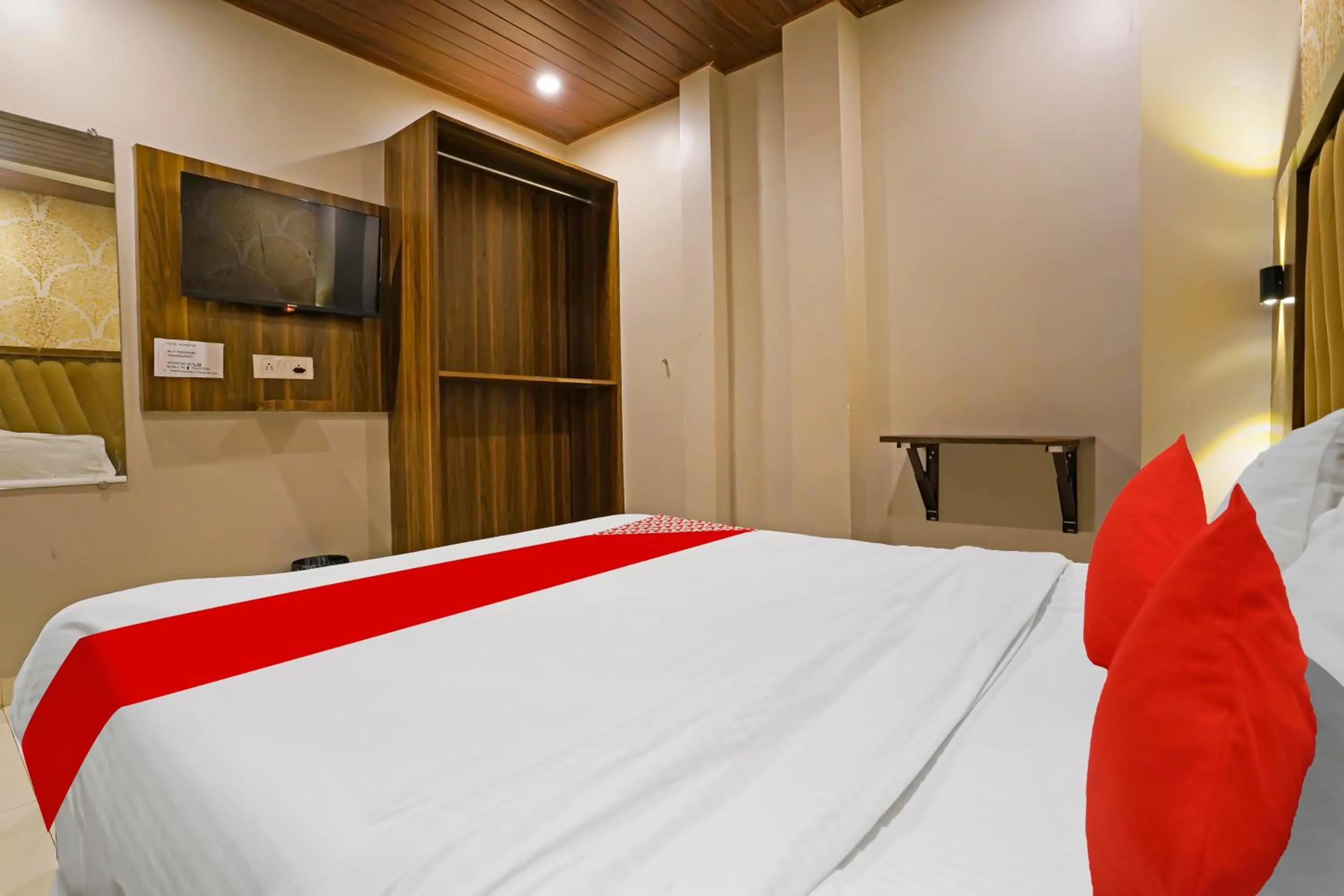 Bedroom in Hotel O Homestay Andheri East