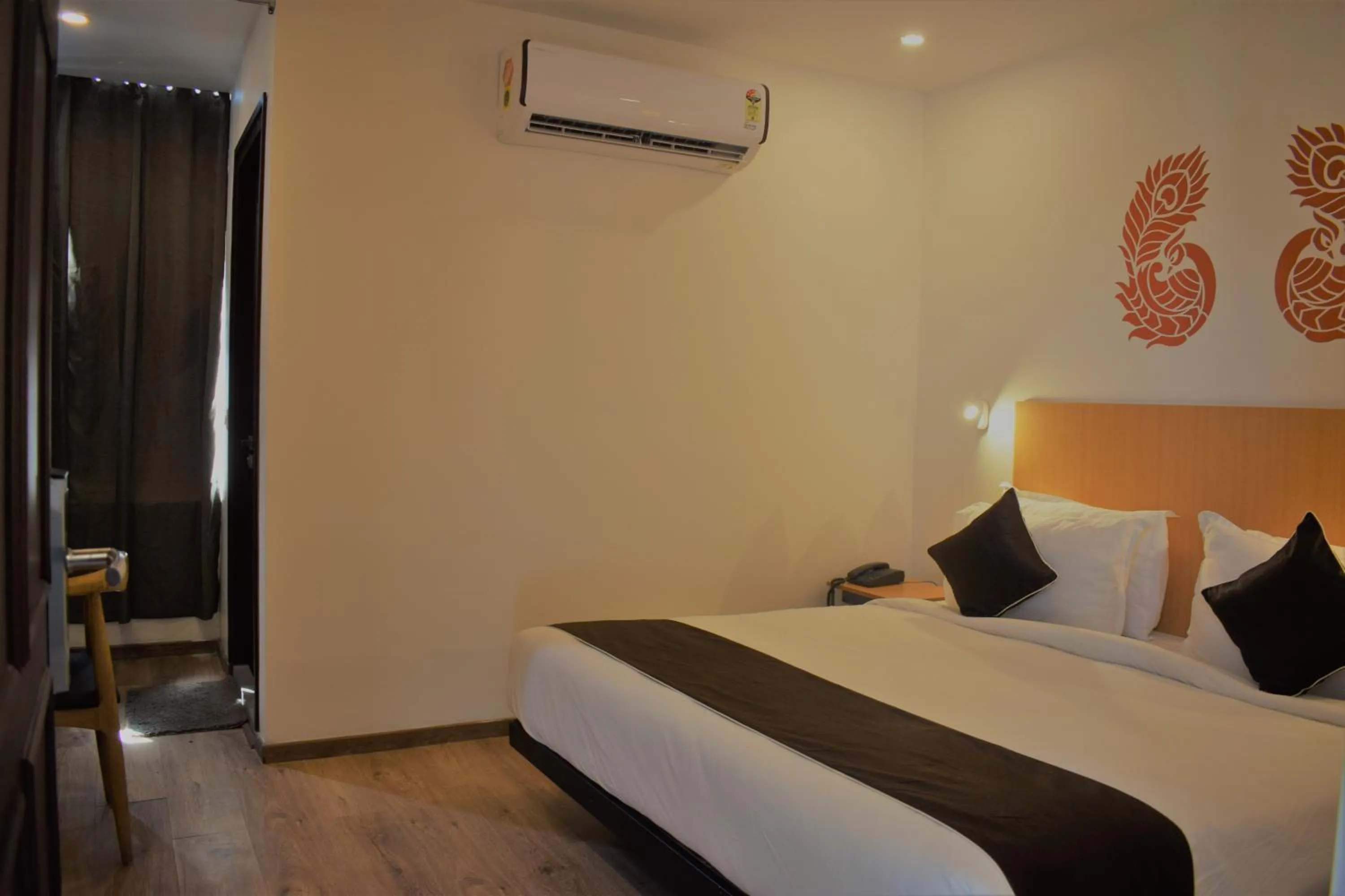 Photo of the whole room, Bed in Vishnu Paradise