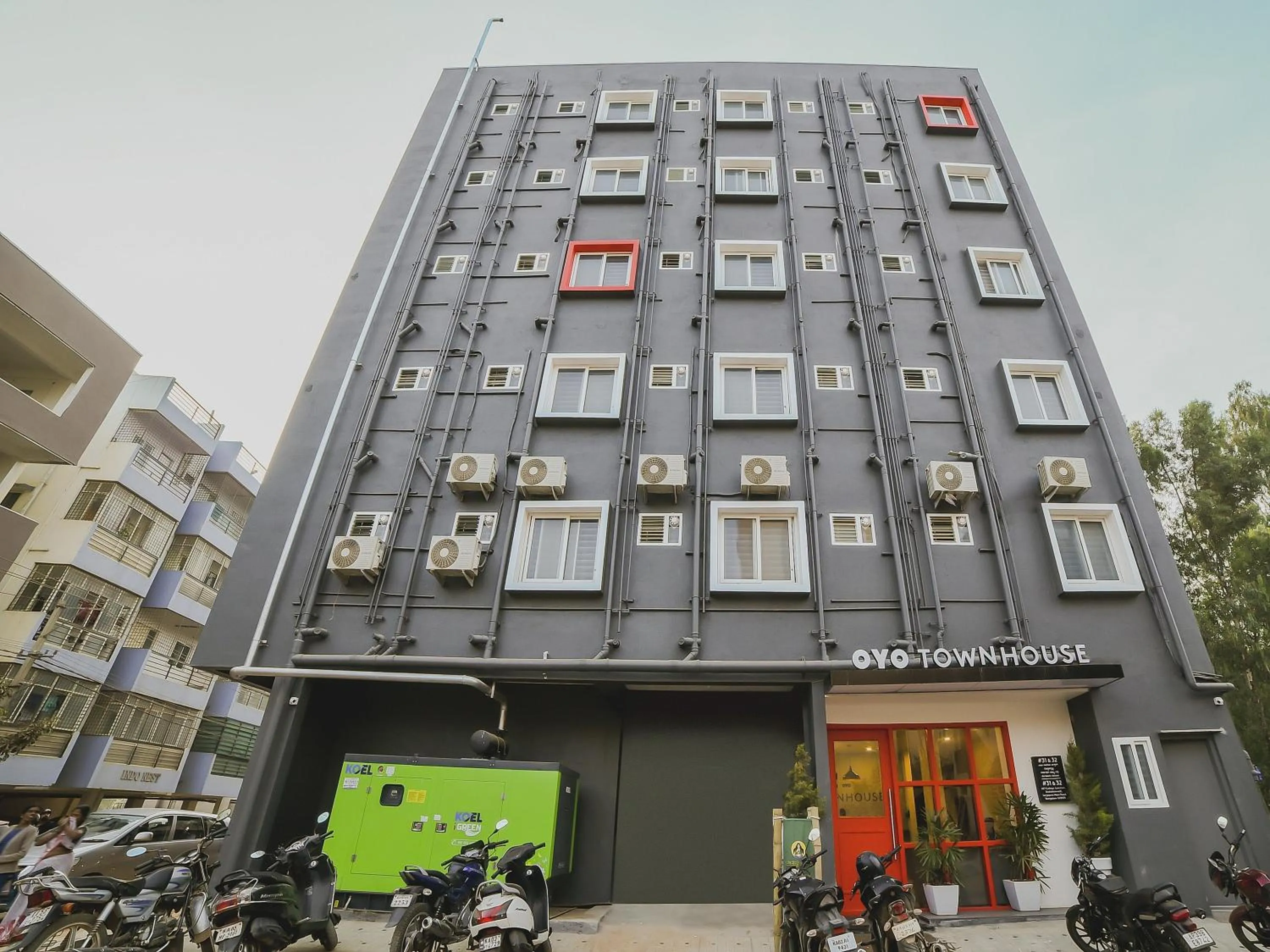 Facade/entrance in Townhouse Karmelaram Railway Station Sarjapur