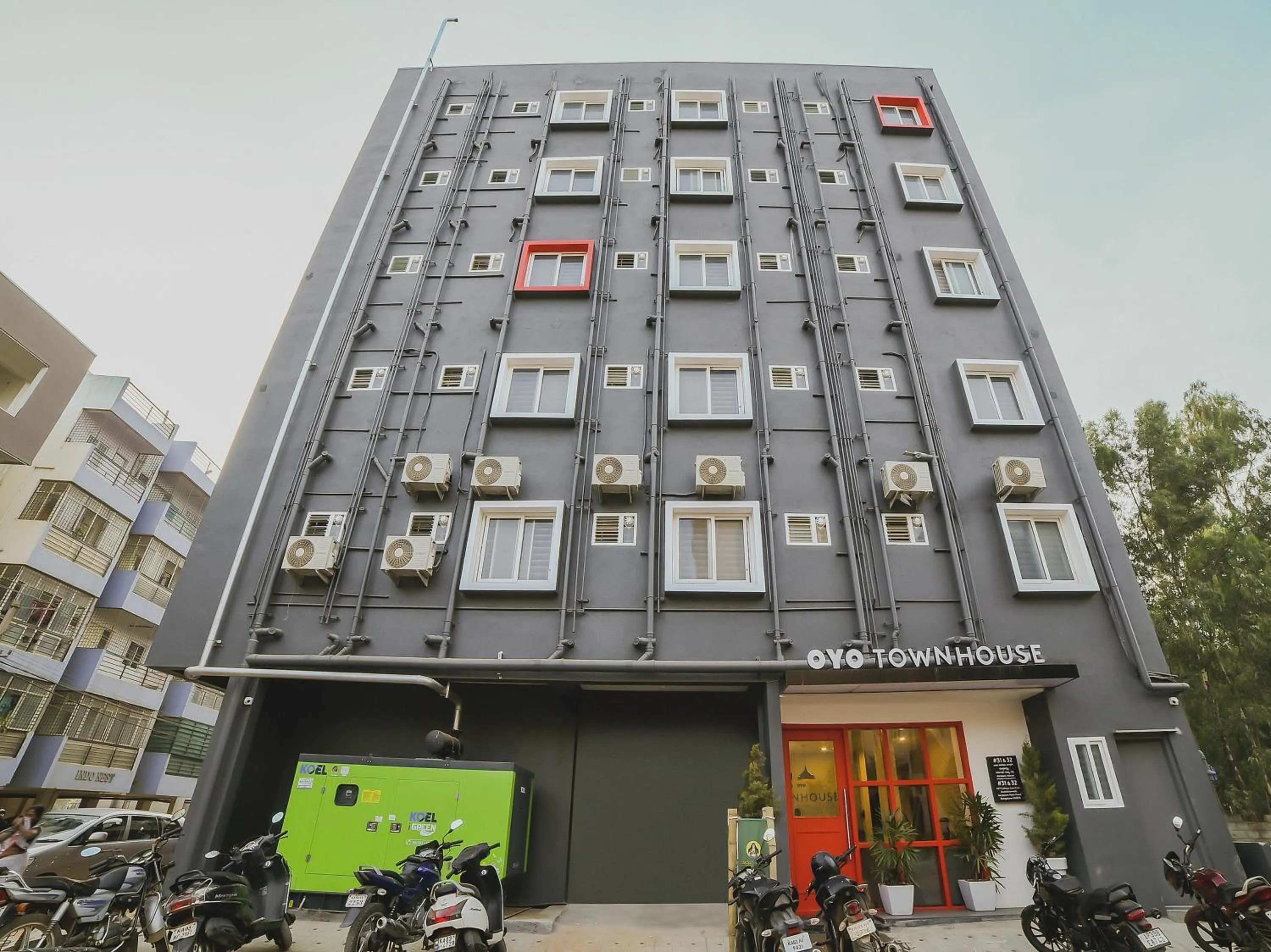 Facade/entrance in Townhouse Karmelaram Railway Station Sarjapur