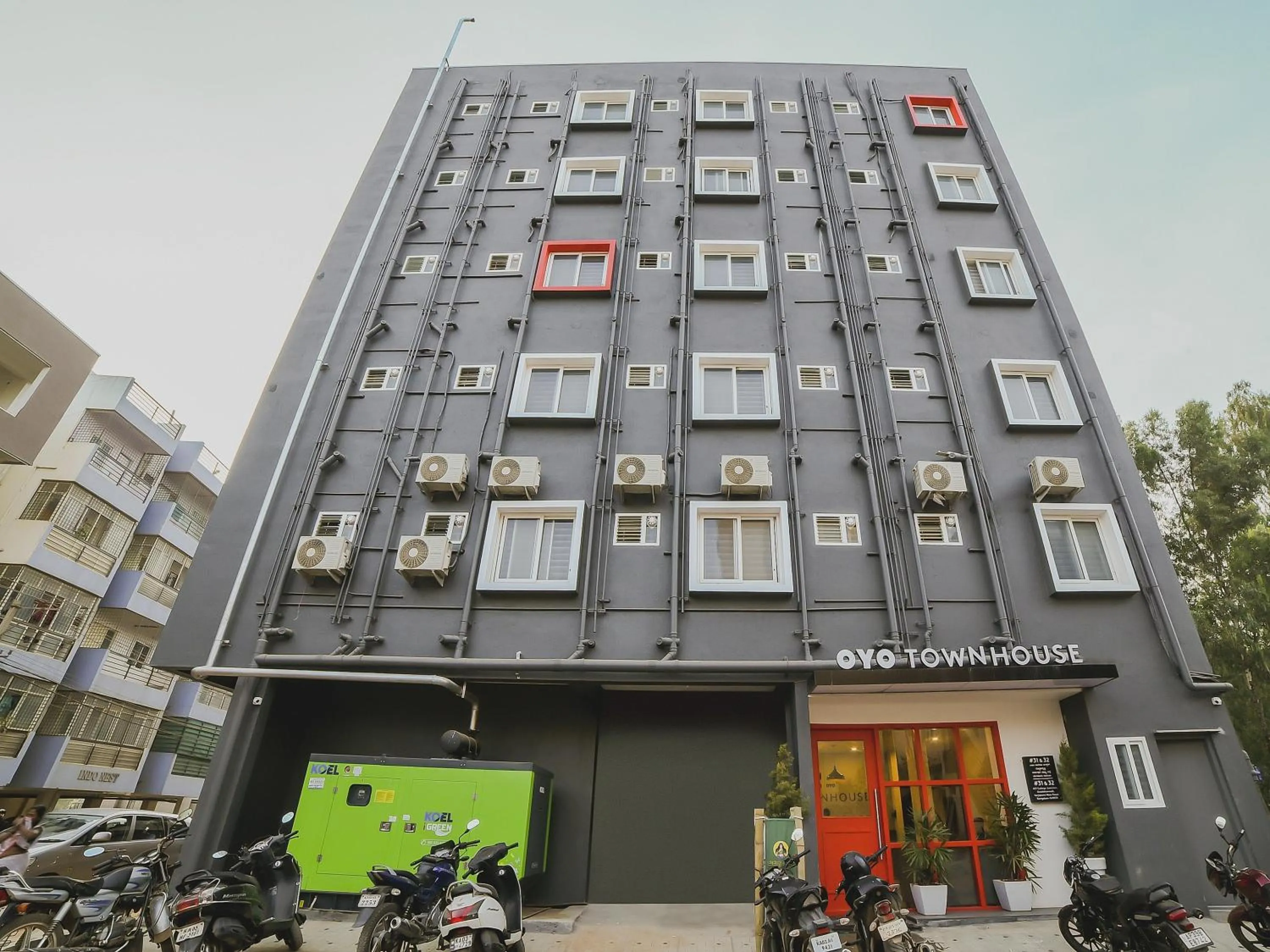 Facade/entrance in Townhouse Karmelaram Railway Station Sarjapur