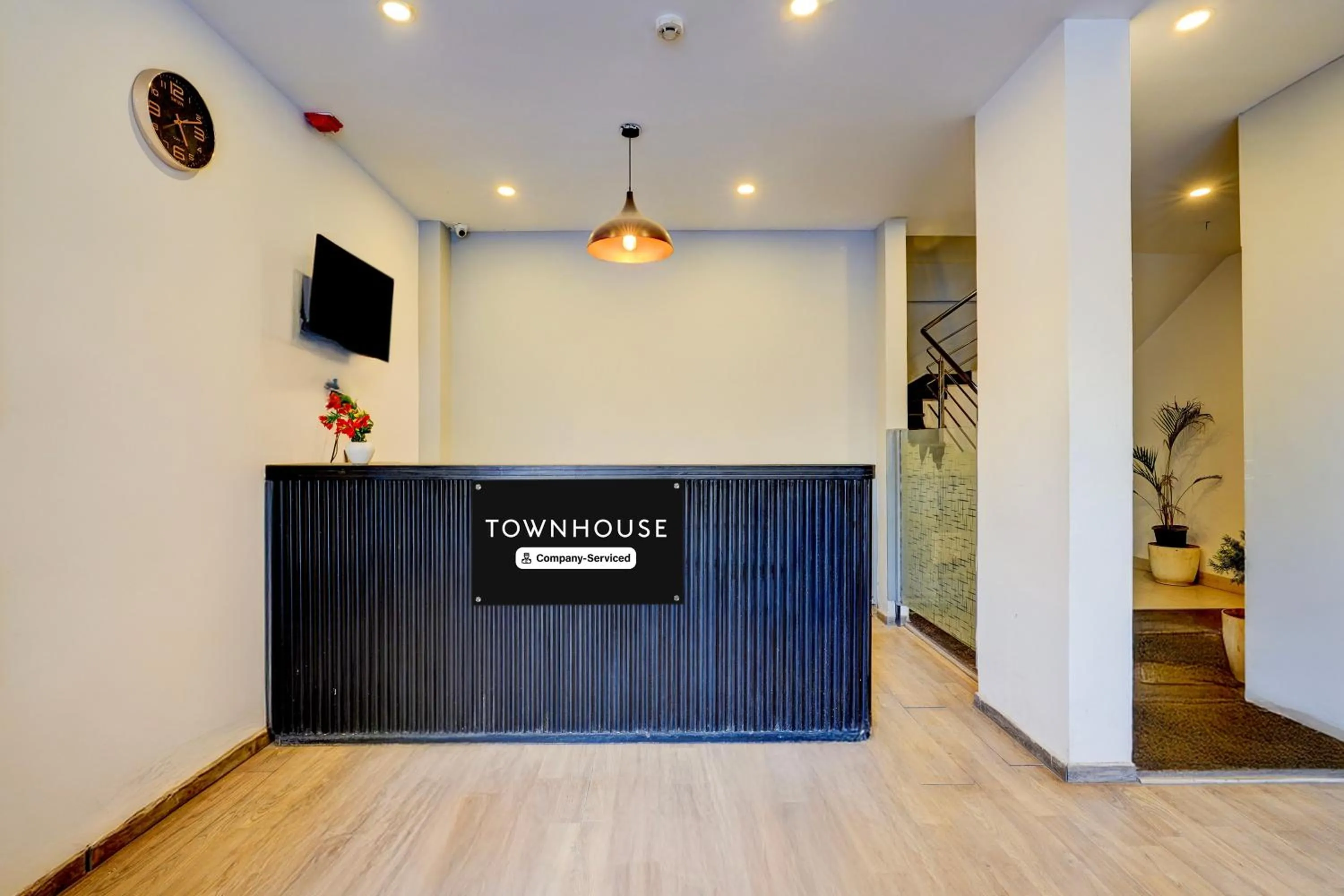 Lobby or reception in Super Townhouse Karmelaram Railway Station Sarjapur