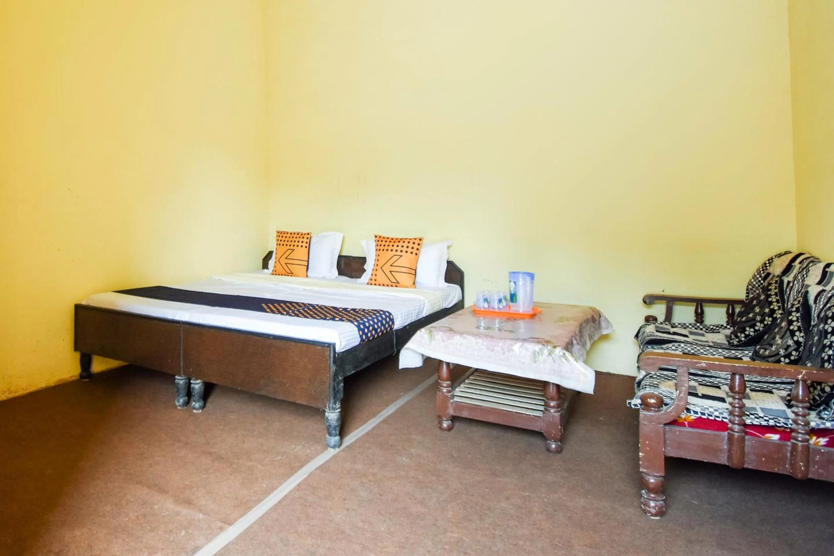 Bedroom in SPOT ON Saini Guest House