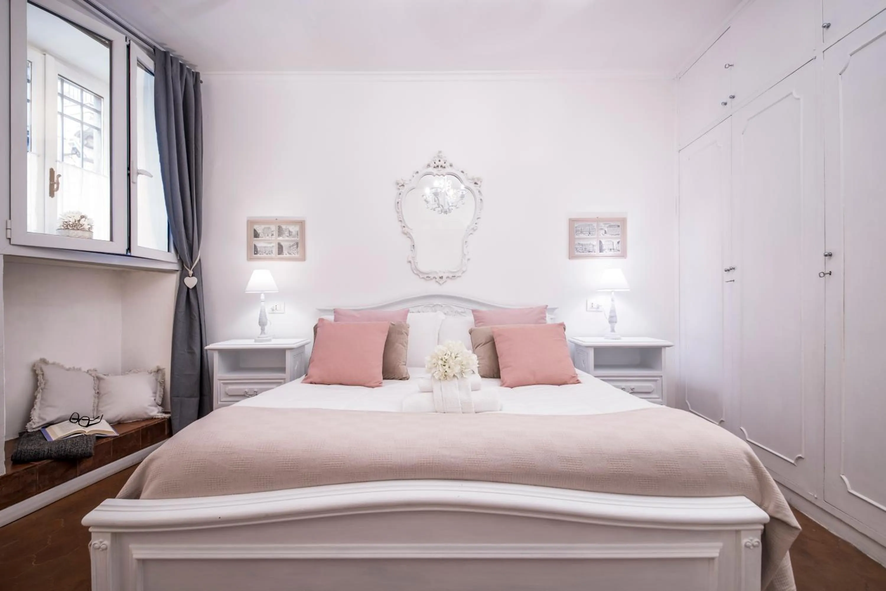 Bed in Sweet Arco Farnese