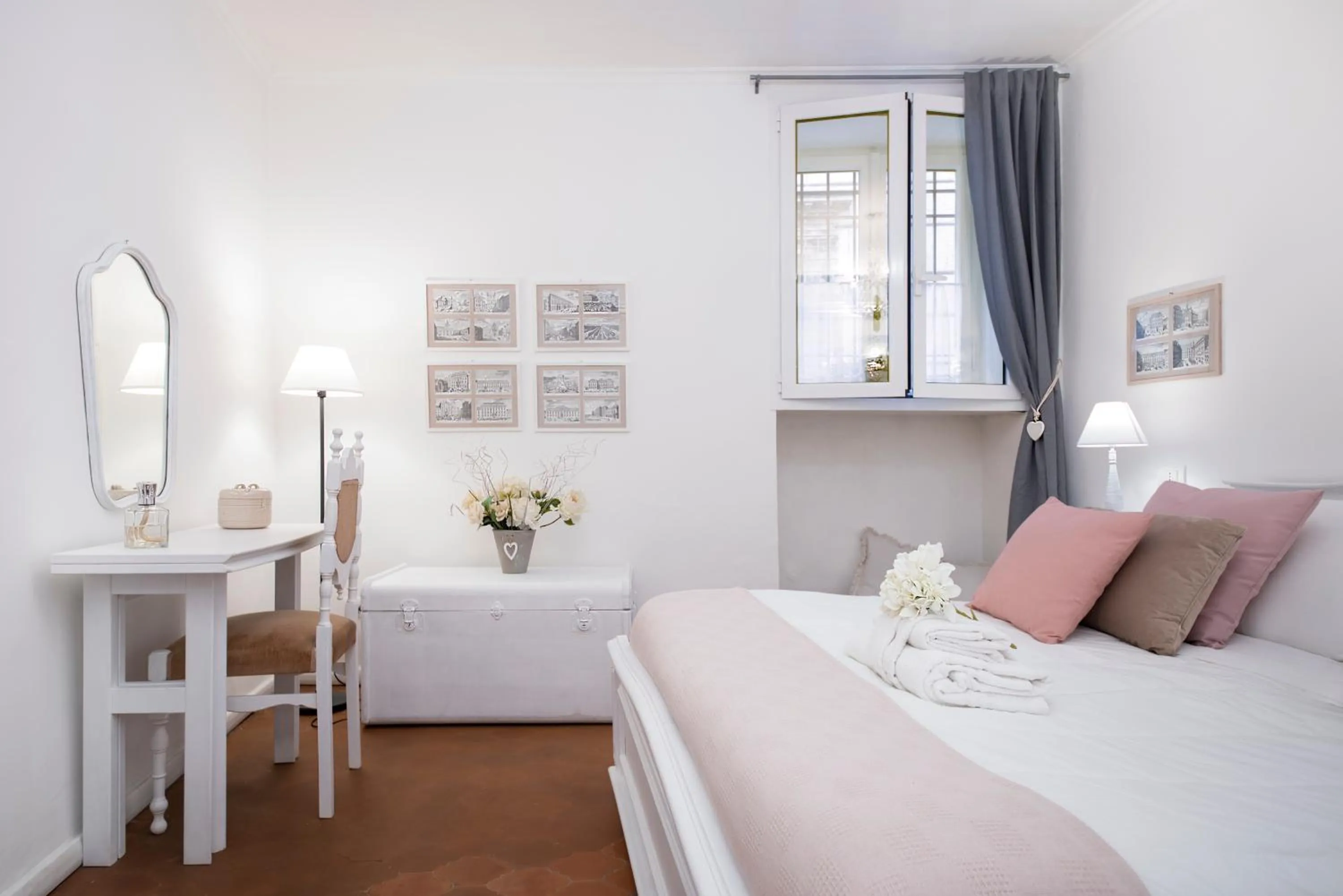 Bed in Sweet Arco Farnese