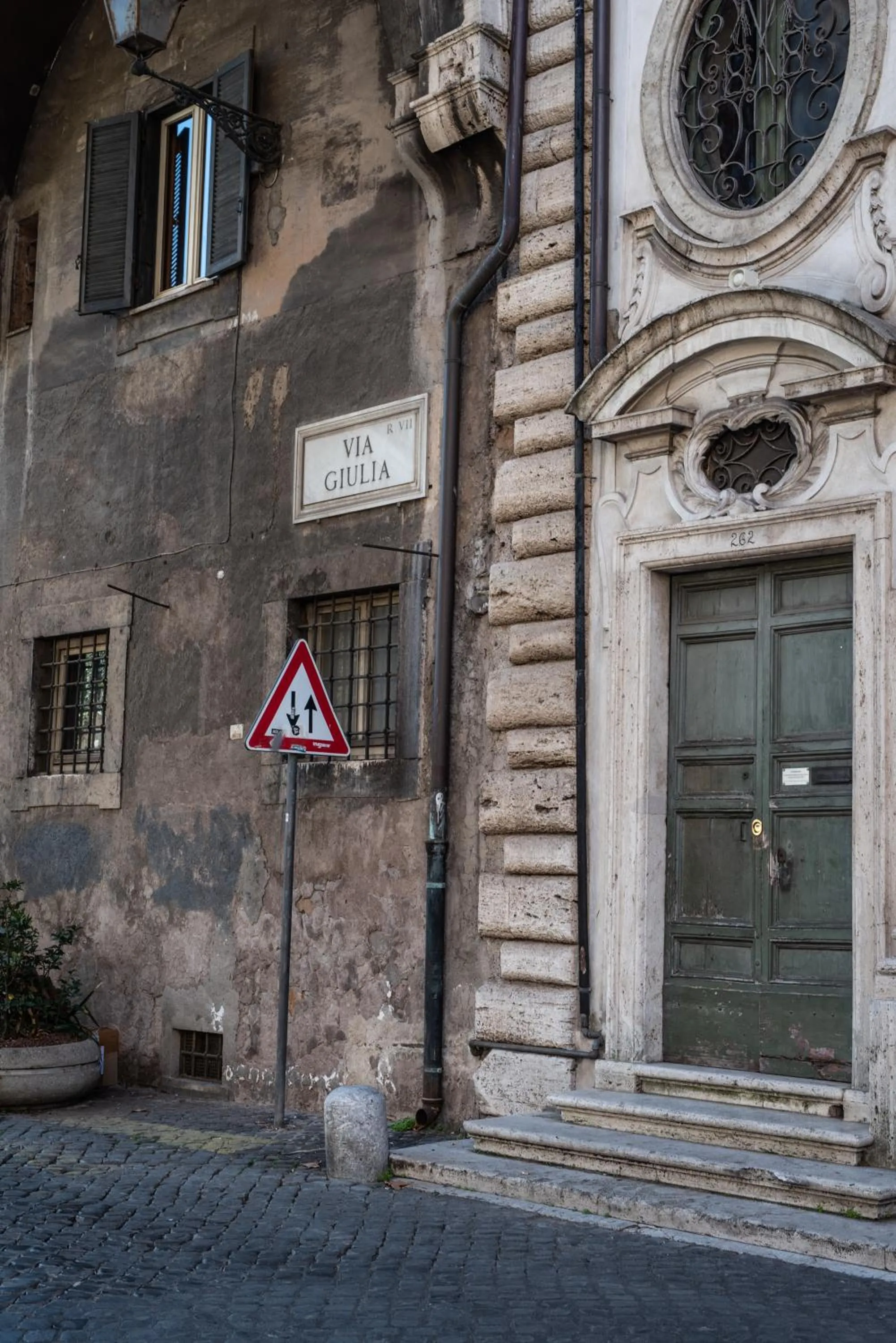 Property building in Sweet Arco Farnese