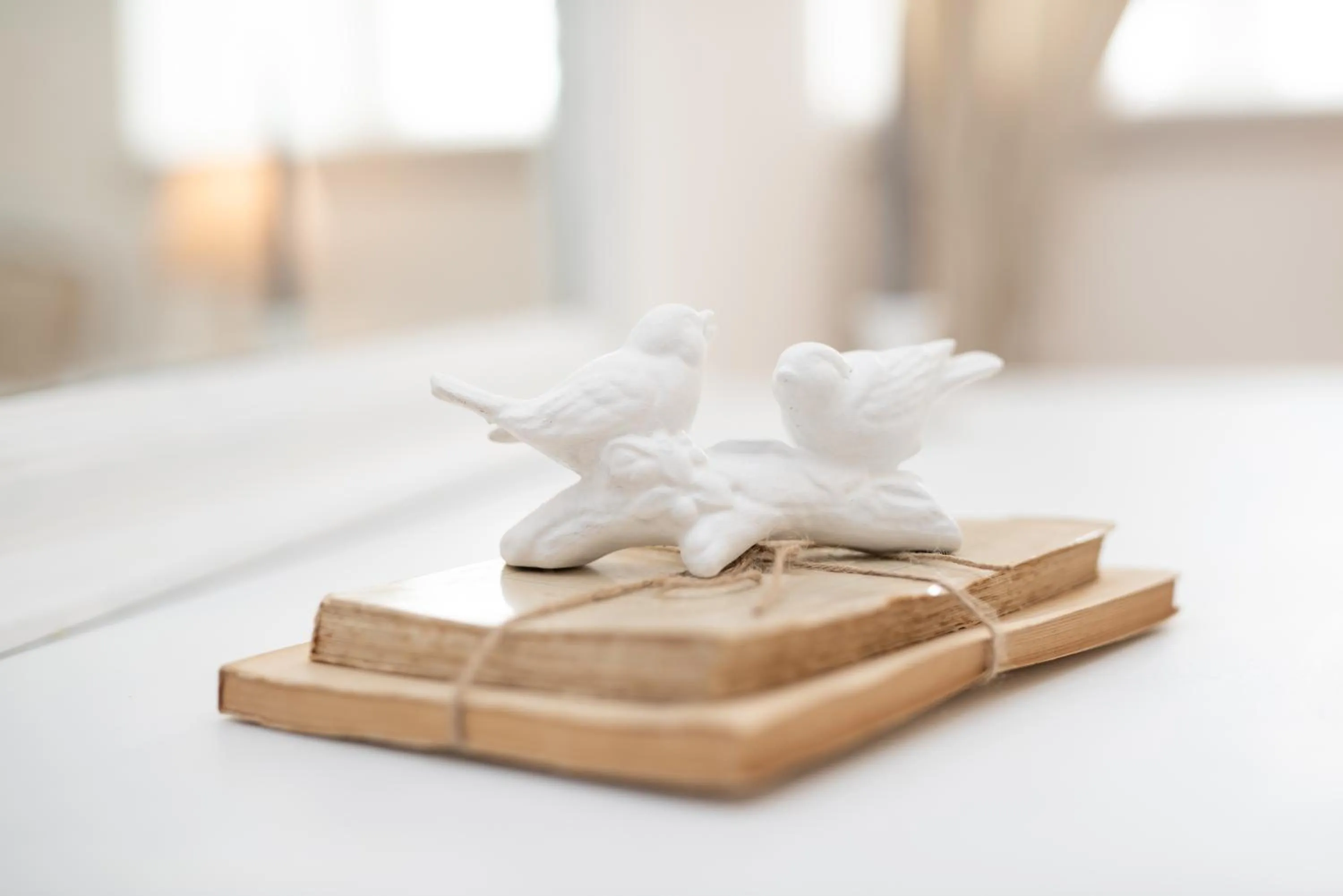Decorative detail, Bed in Sweet Arco Farnese