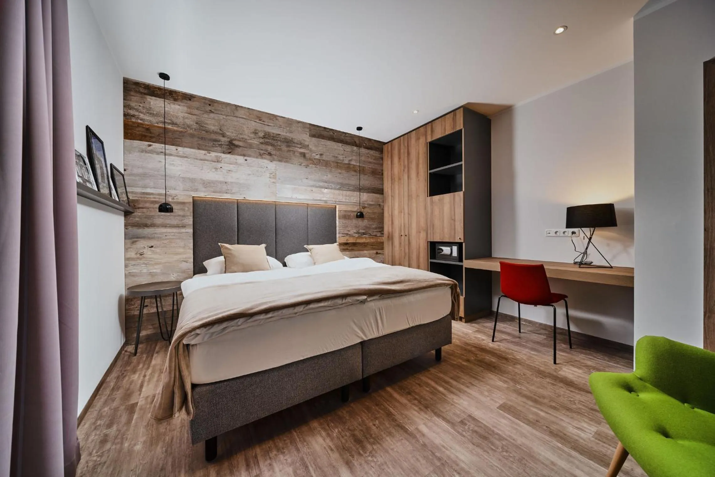 Photo of the whole room, Bed in Seehotel im Weyer