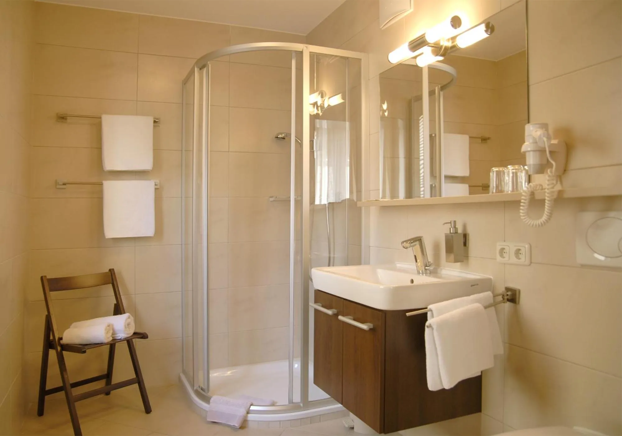 Bathroom in Seehotel im Weyer