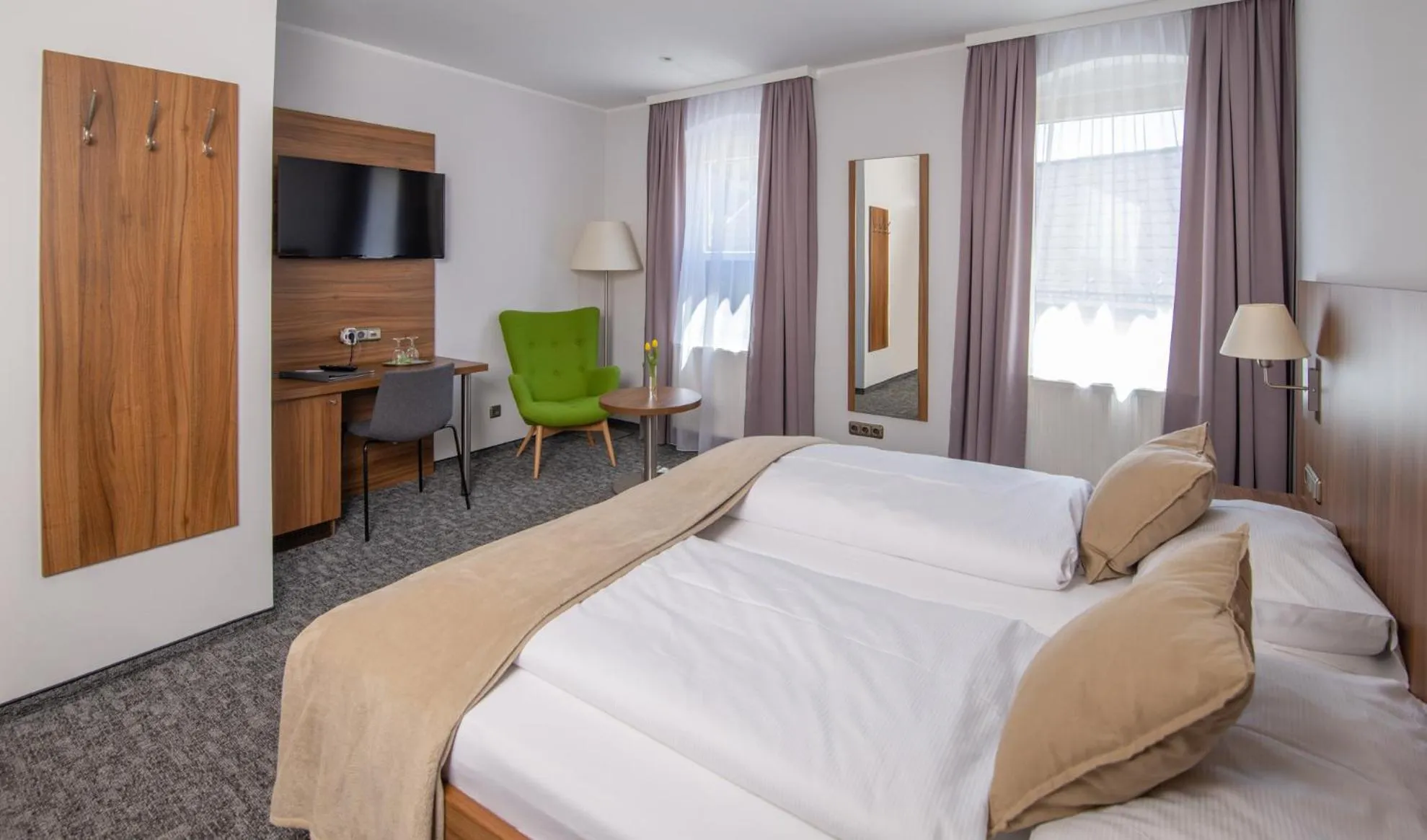 Photo of the whole room, Bed in Seehotel im Weyer