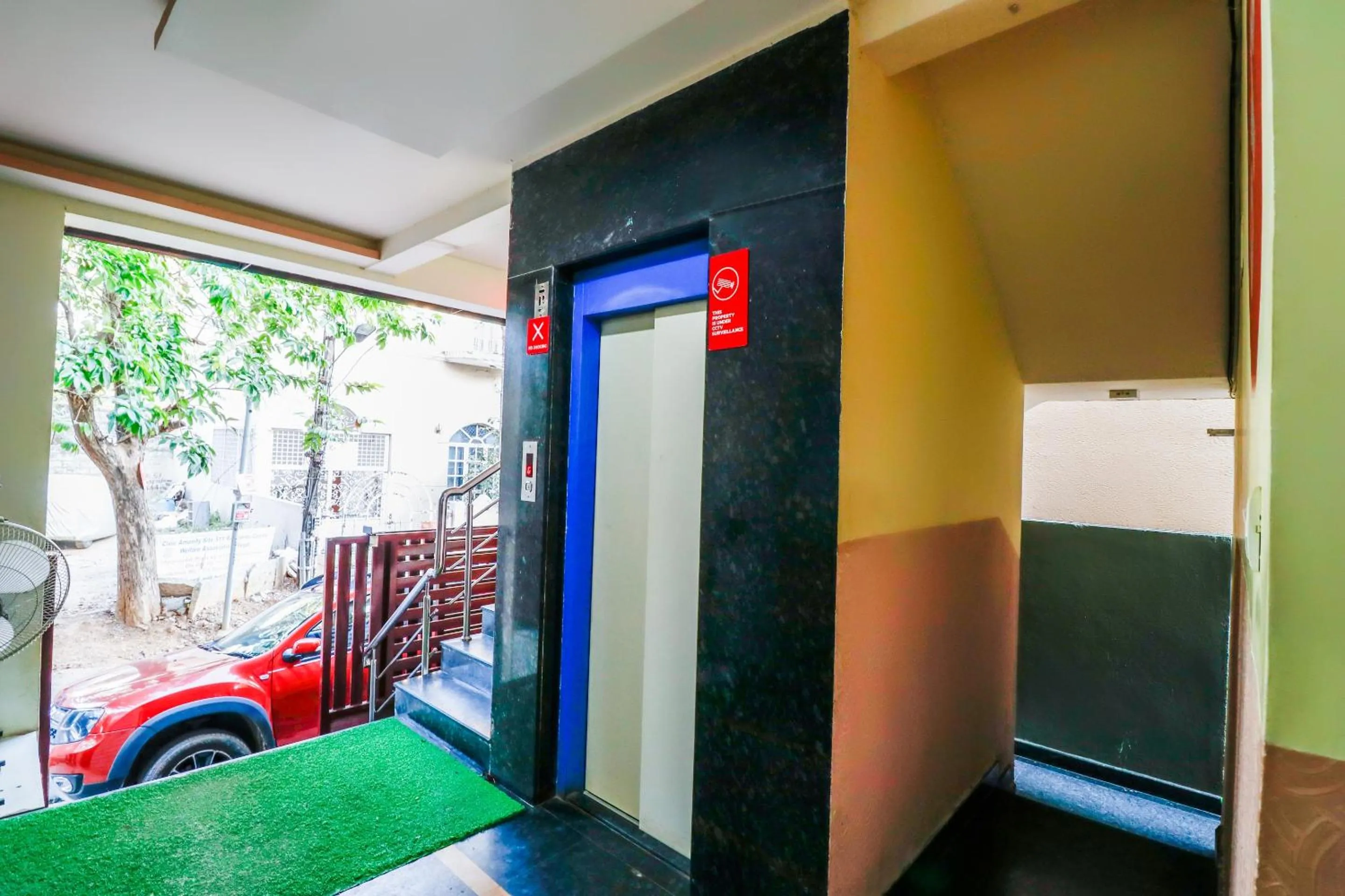 Lobby or reception in Hotel O The Royal Park