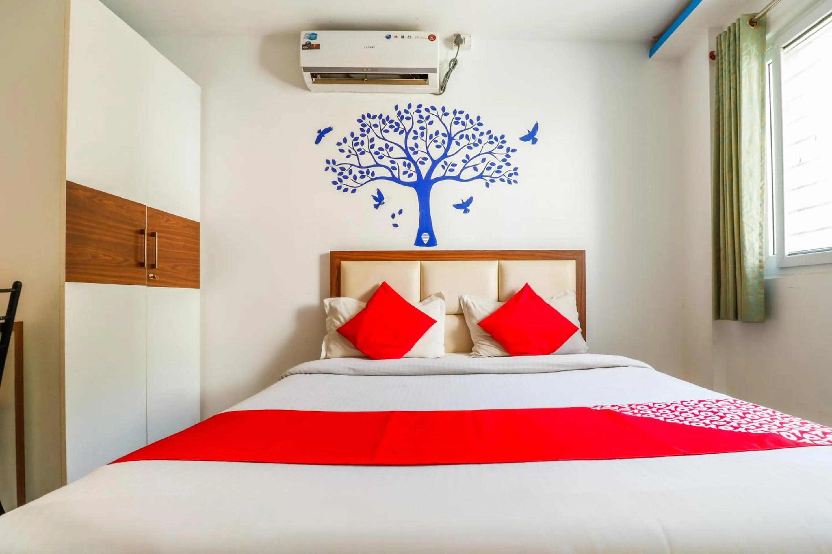 Bedroom, Bed in Hotel O The Royal Park