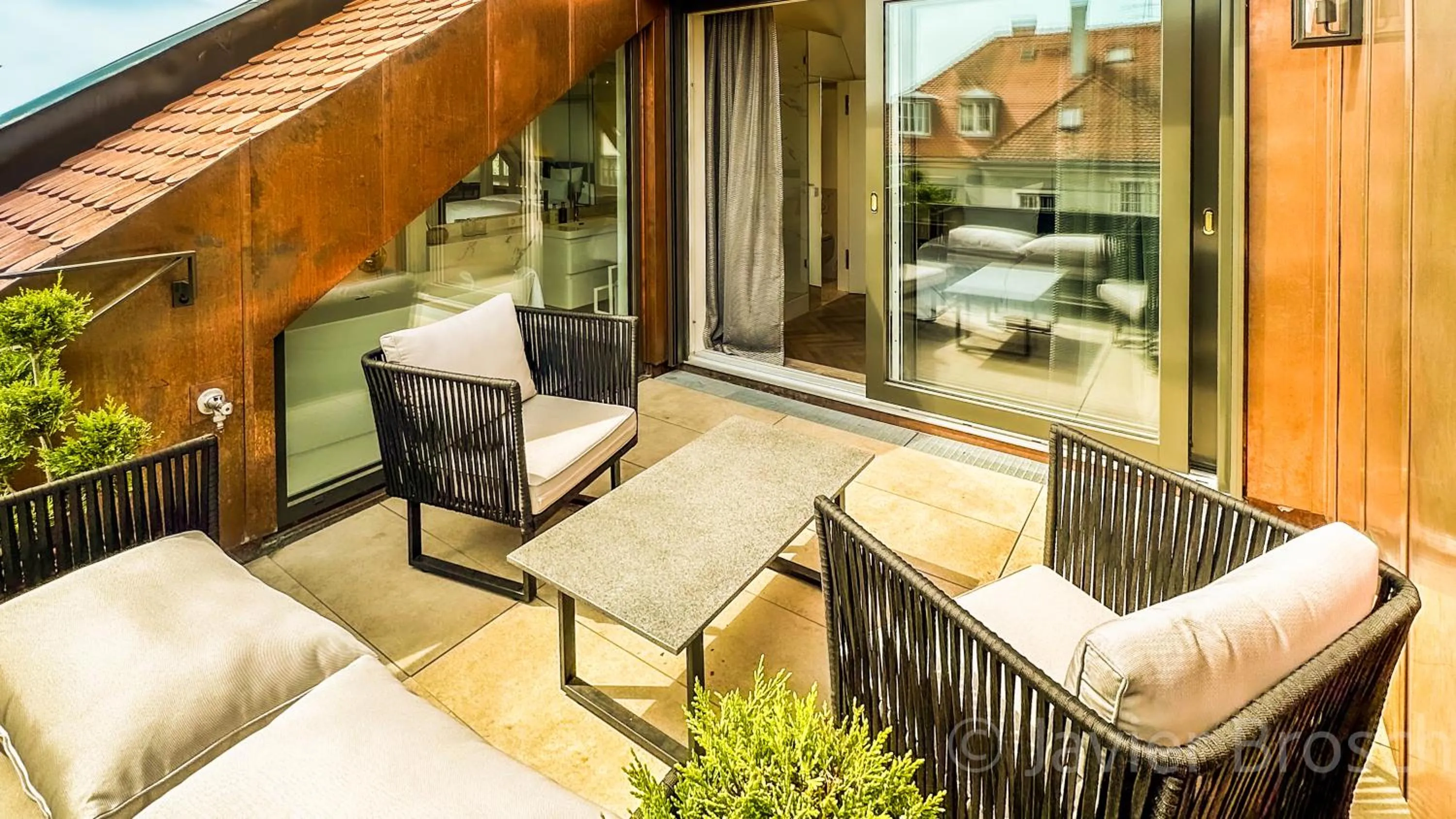 Balcony/Terrace in Boutique Hotel Krone München