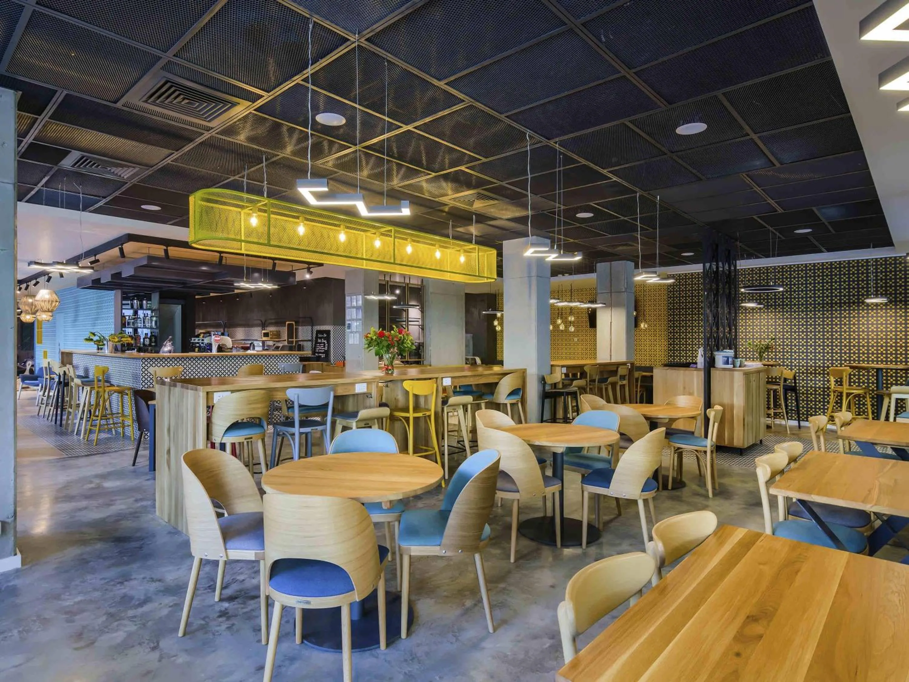 Restaurant/places to eat in ibis Styles Bucharest City Center