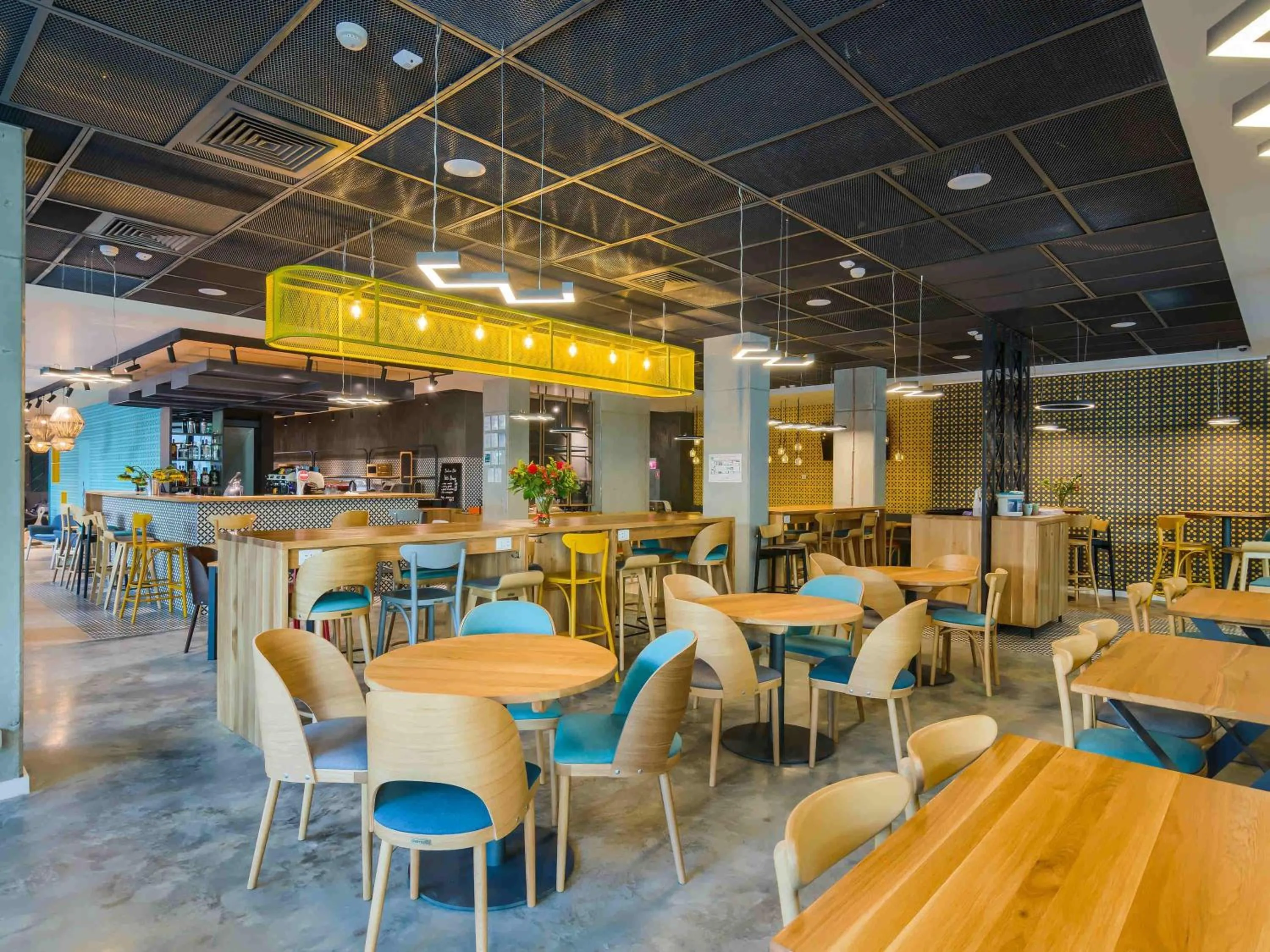 Restaurant/places to eat in ibis Styles Bucharest City Center