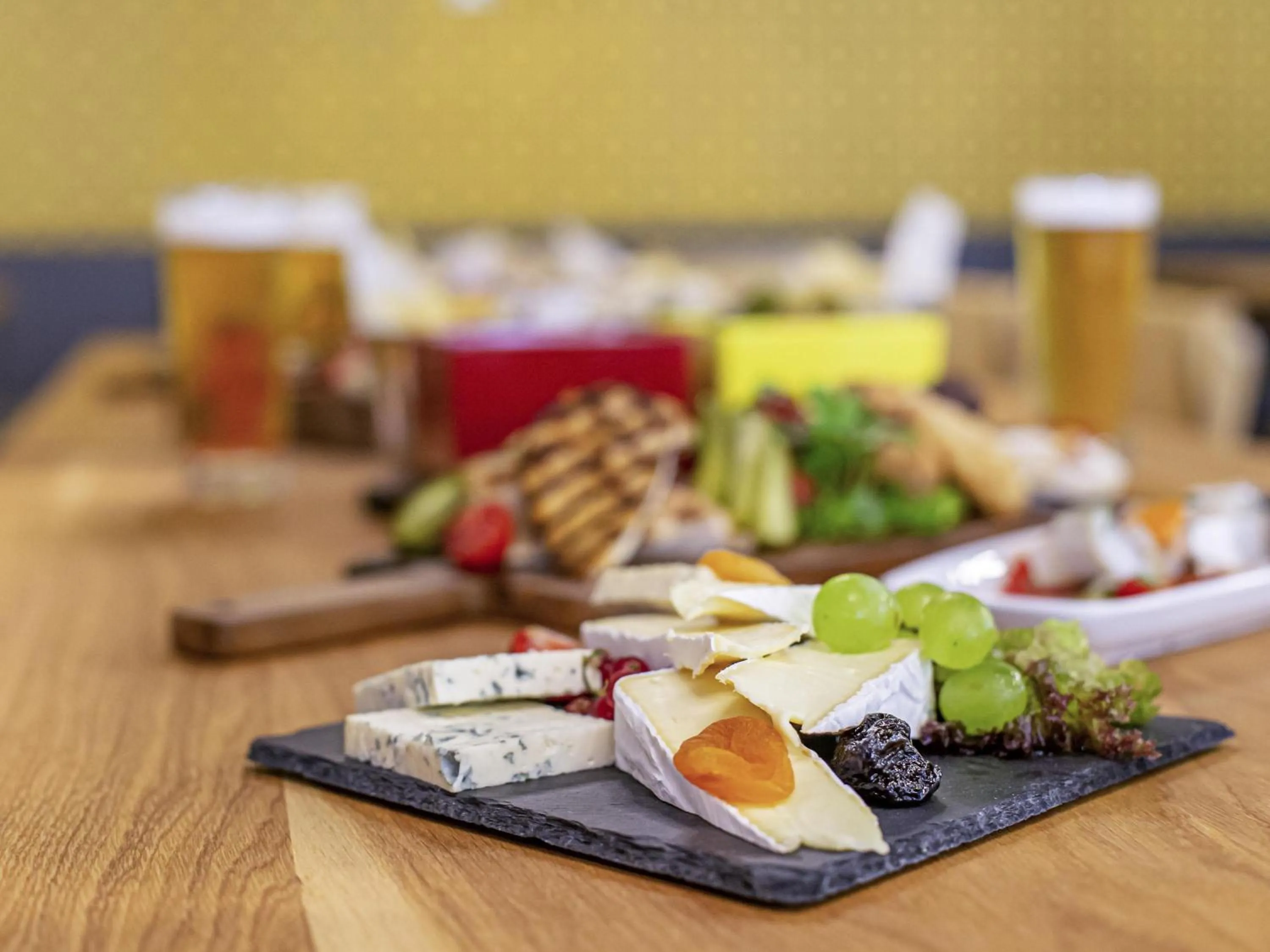 Restaurant/places to eat in ibis Styles Bucharest City Center