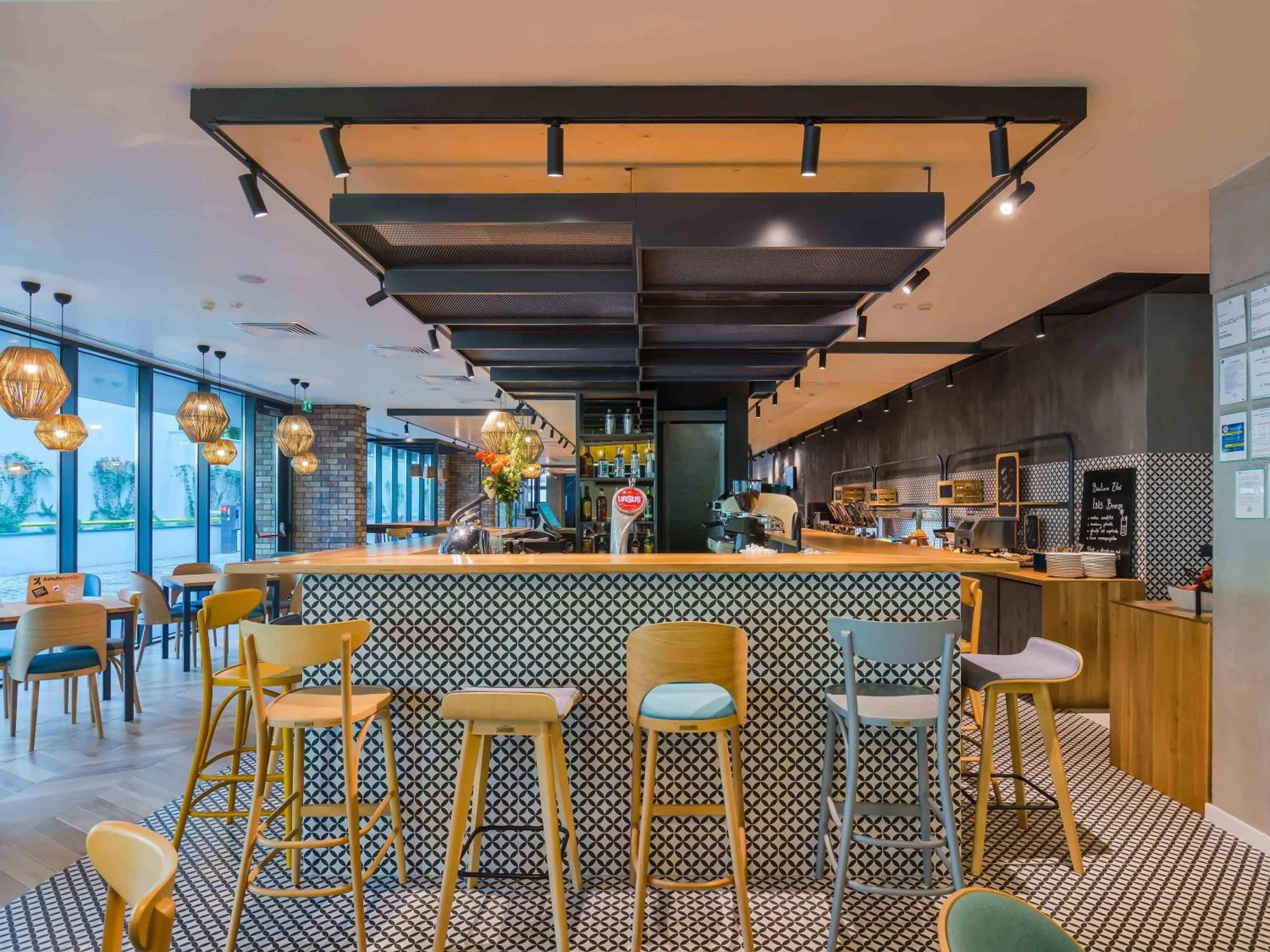 Lounge or bar in ibis Styles Bucharest City Center