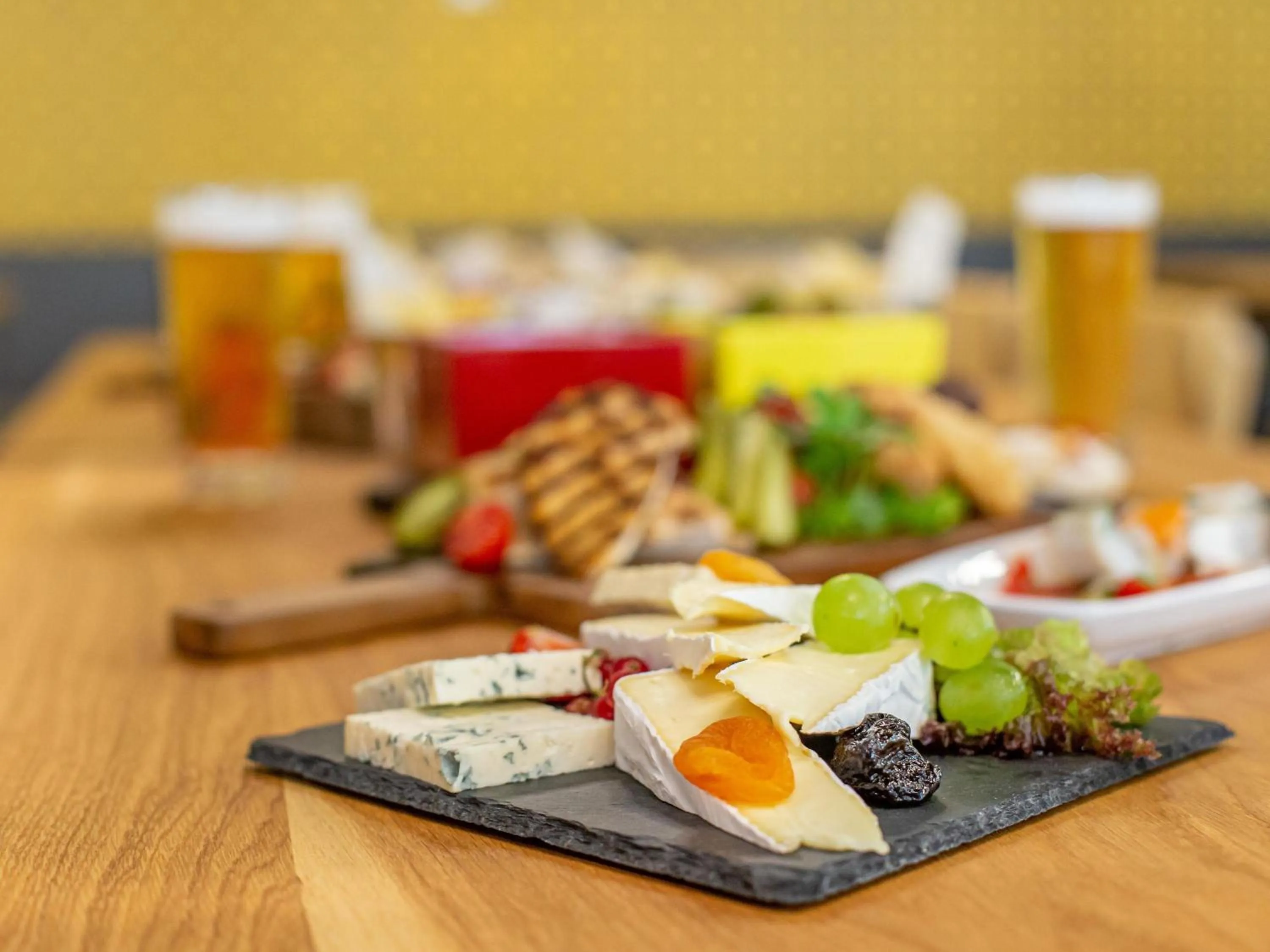 Restaurant/places to eat in ibis Styles Bucharest City Center