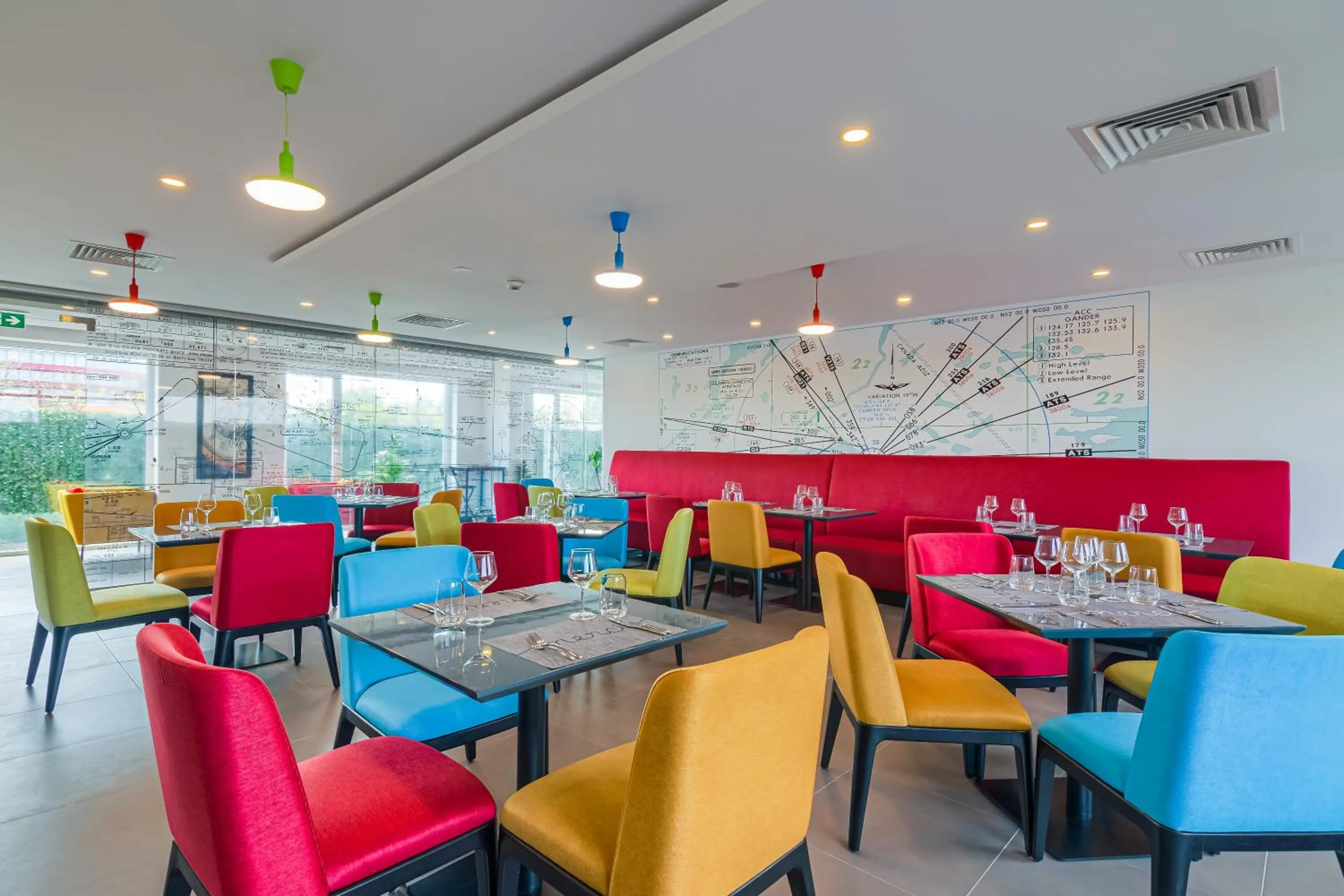 Restaurant/places to eat in Ibis Styles Bucharest Airport