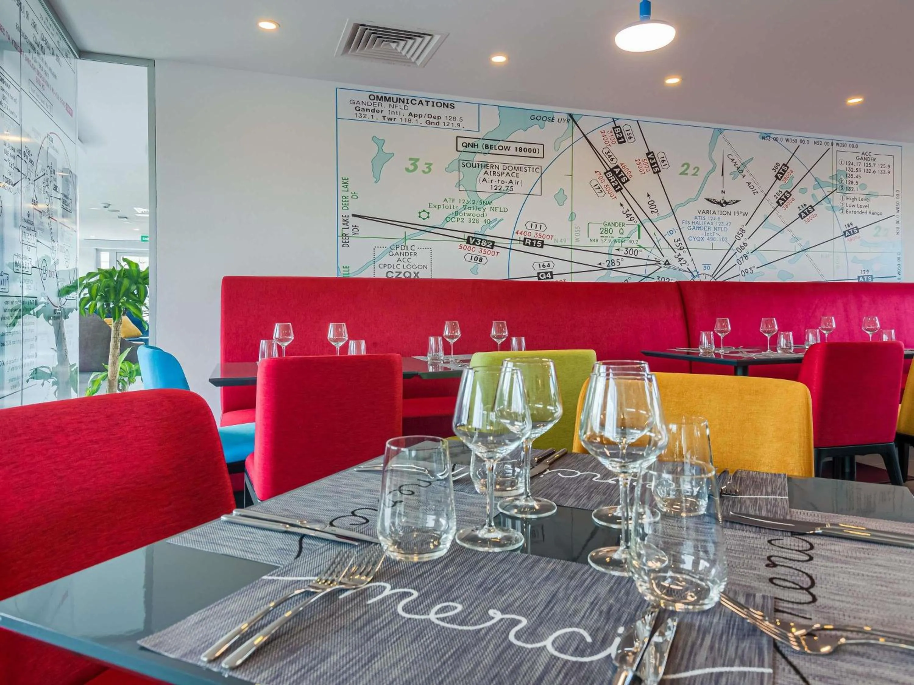 Restaurant/places to eat in Ibis Styles Bucharest Airport