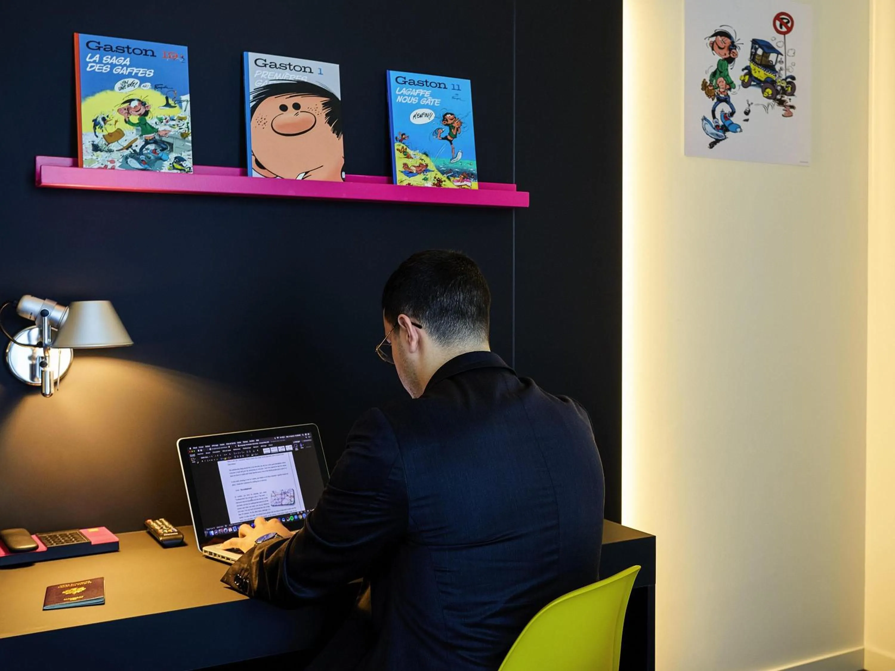 Bedroom in ibis Styles Liege Guillemins