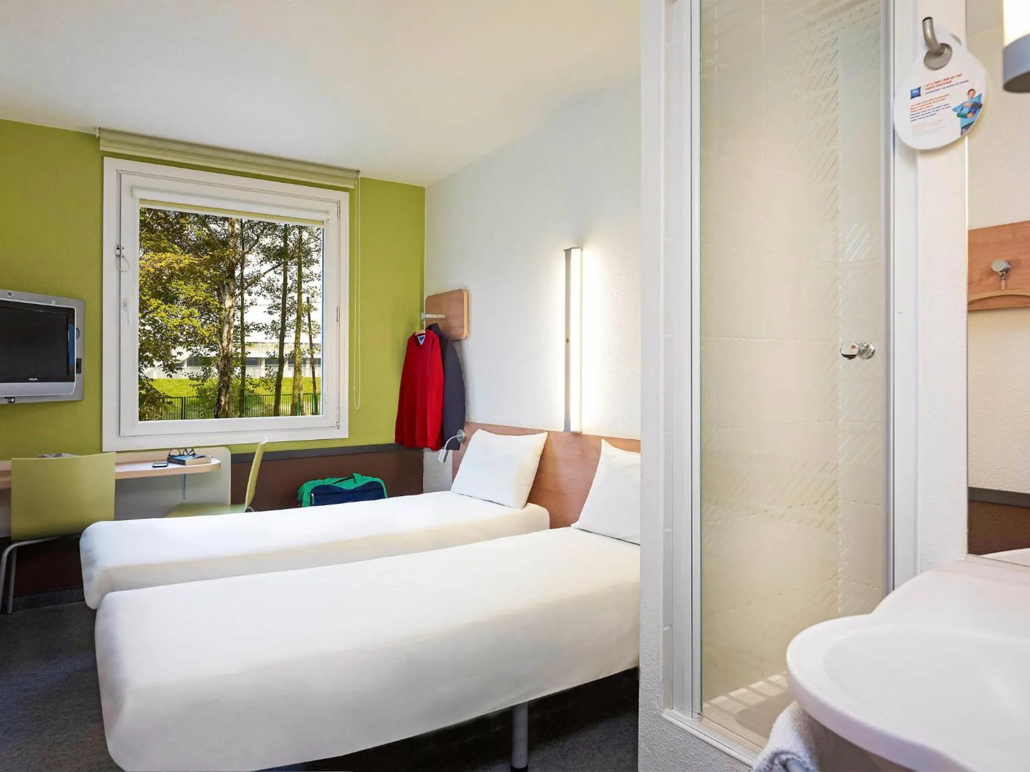 Photo of the whole room, Bed in ibis budget Wrocław Stadion