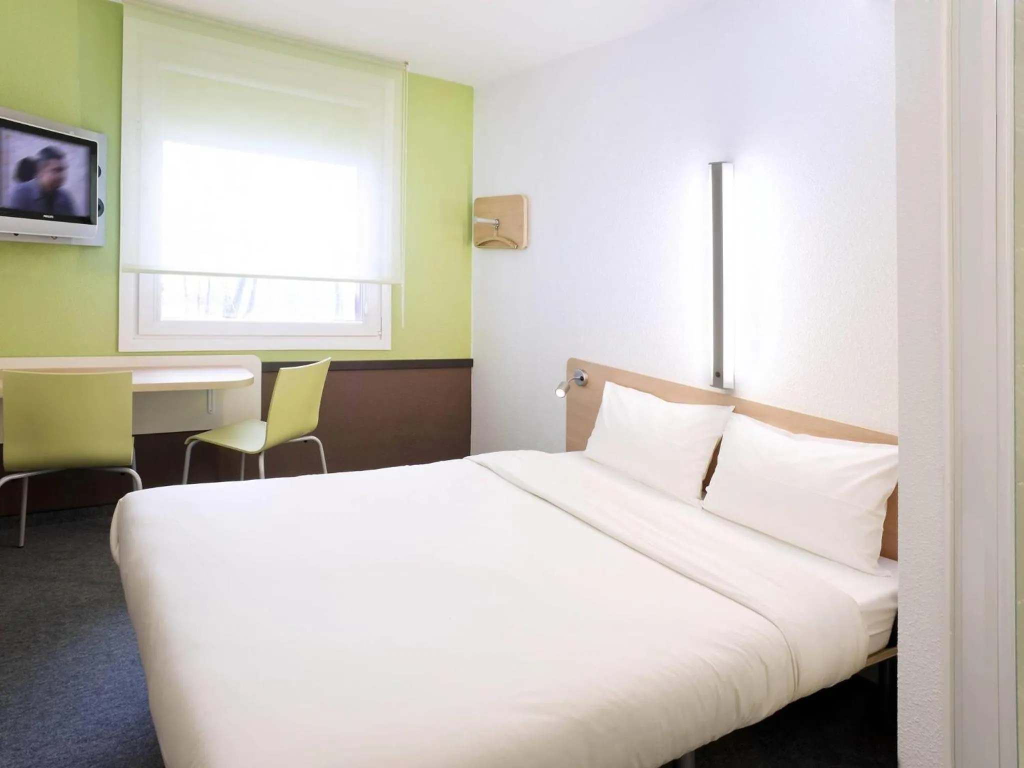 Bedroom, Bed in ibis budget Wrocław Stadion