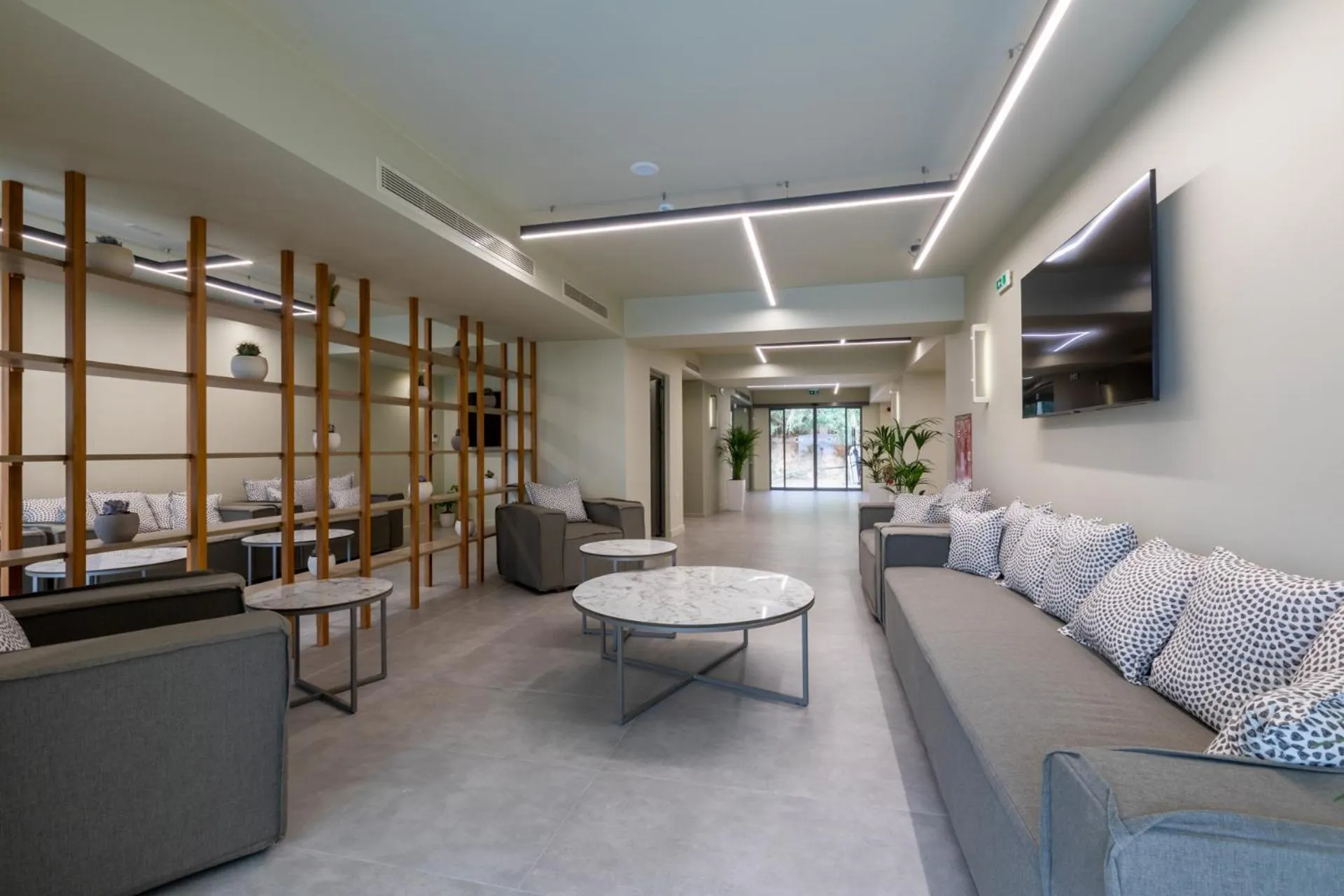 Lobby or reception in White Olive Elite Rethymno