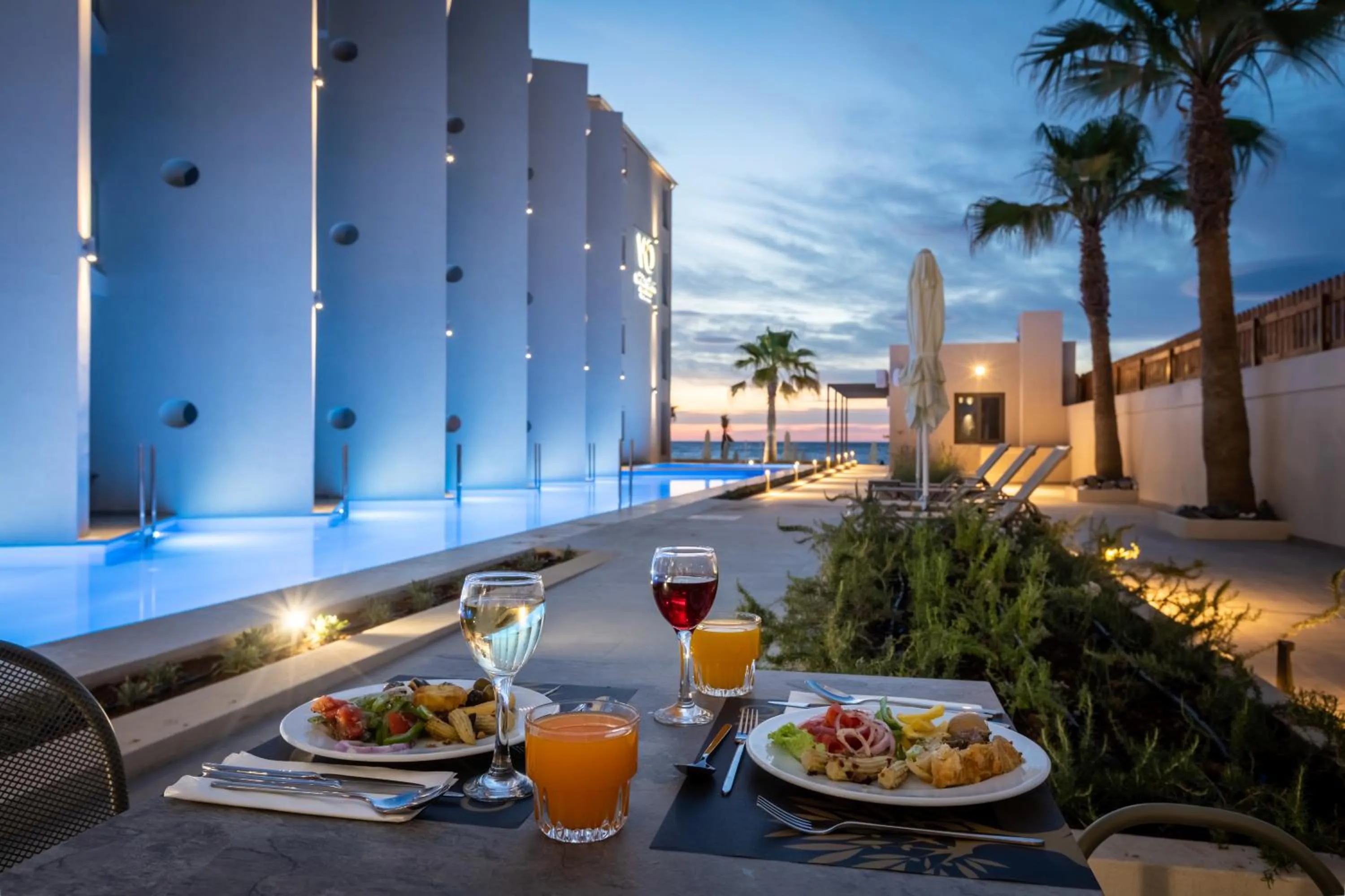 Swimming pool in White Olive Elite Rethymno