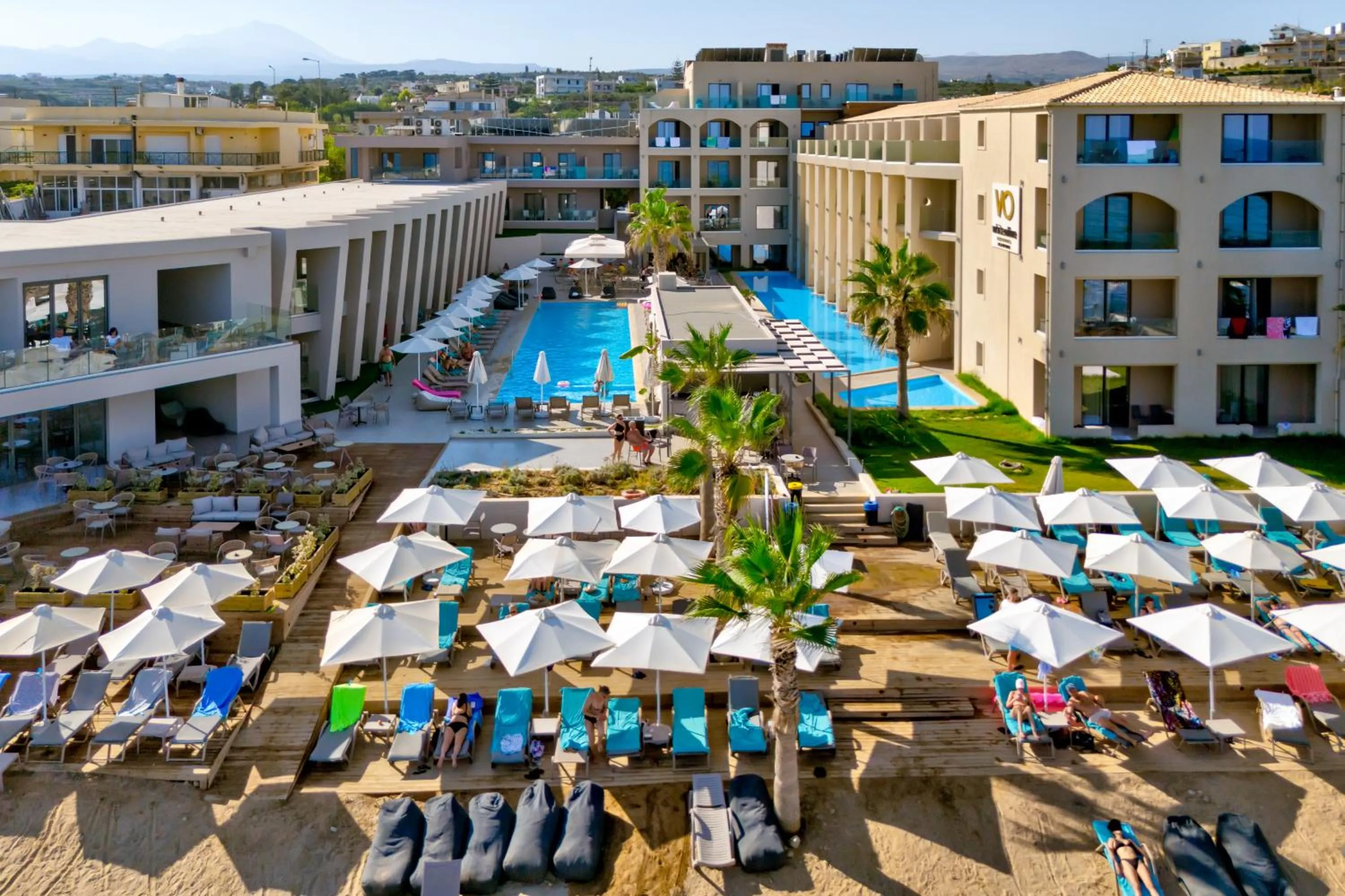 Day in White Olive Elite Rethymno