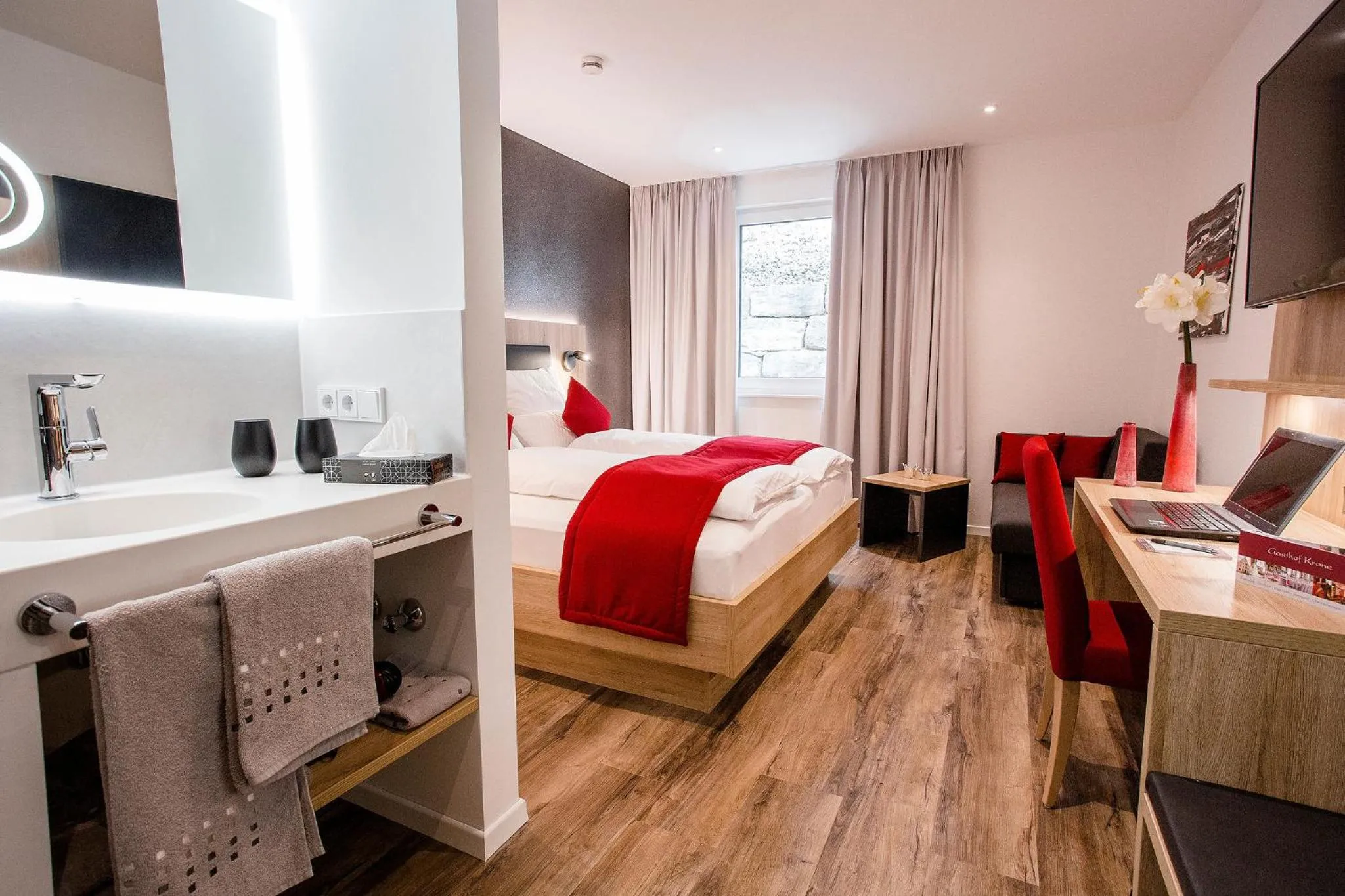 Bedroom, Bed in Gasthof Krone