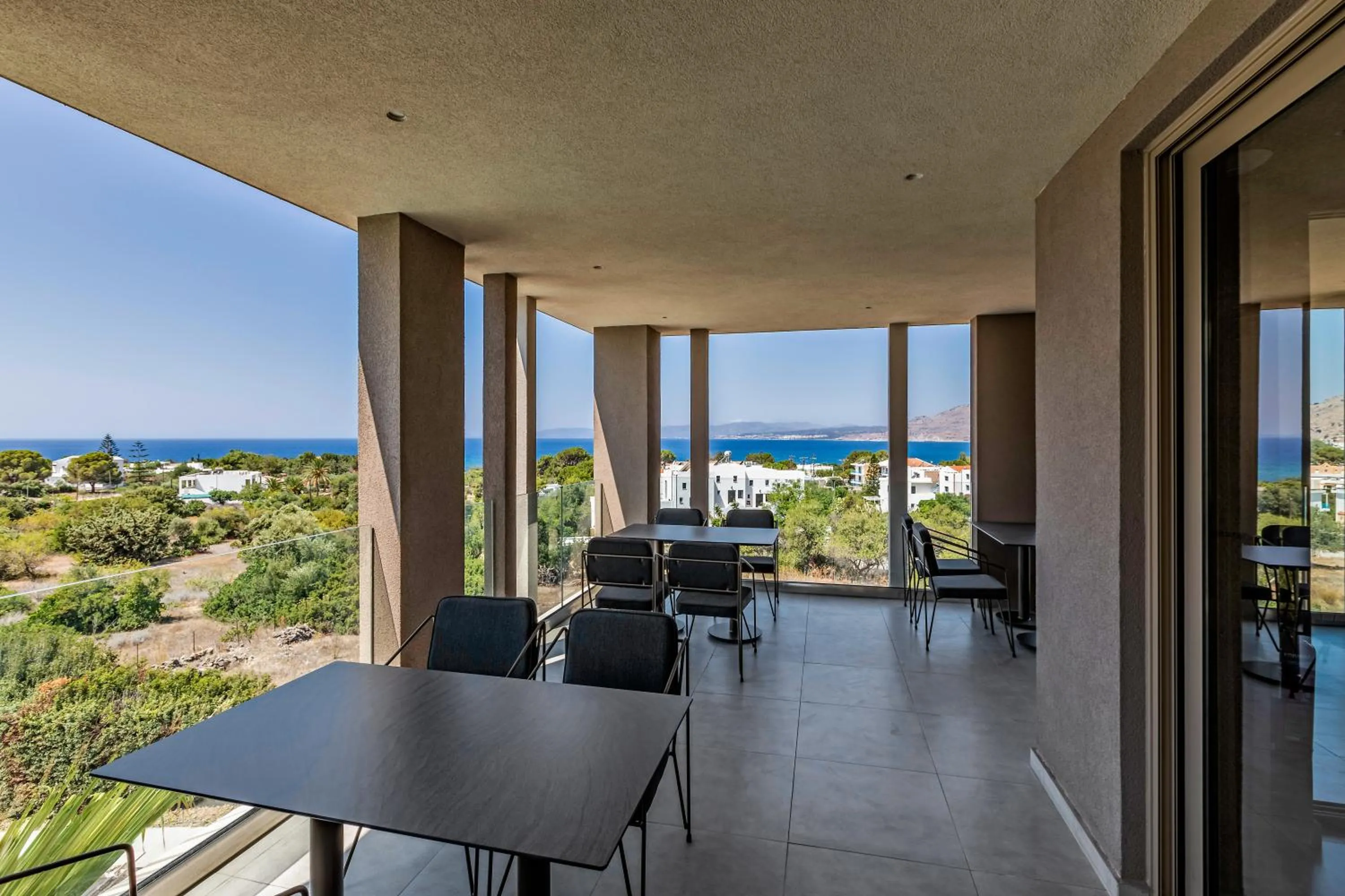 Restaurant/places to eat in White Olive Premium Lindos