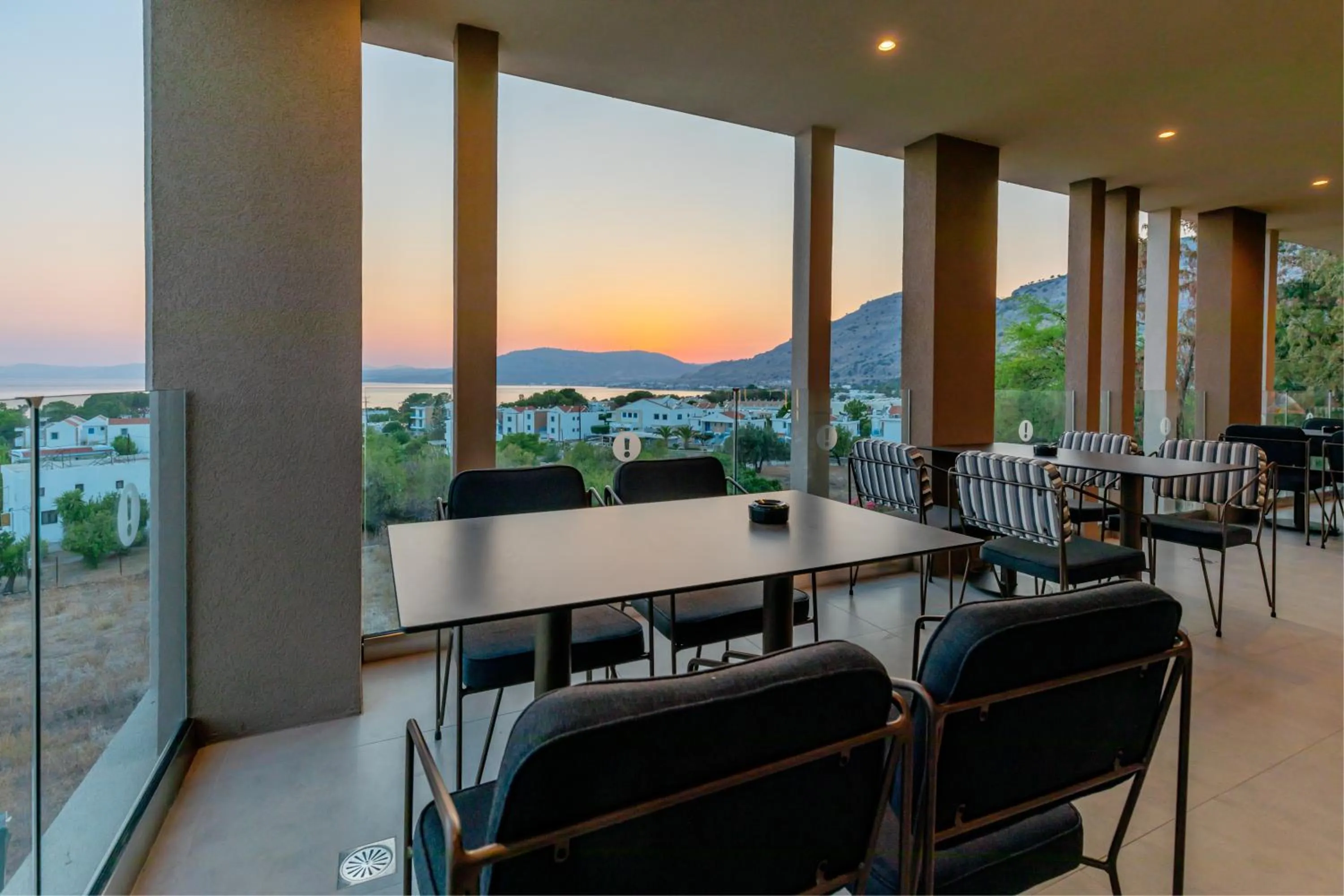 Restaurant/places to eat in White Olive Premium Lindos