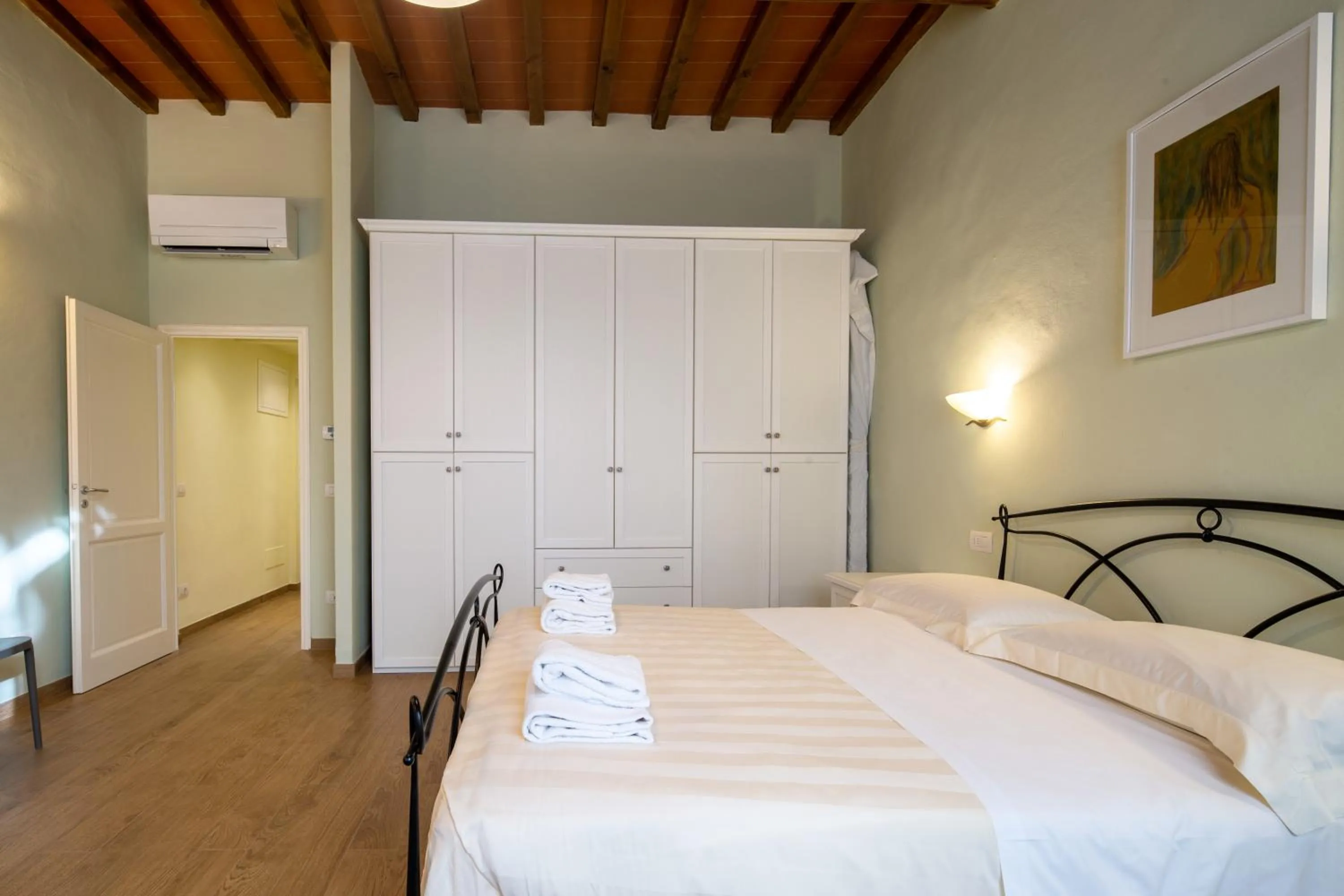 Santo Spirito Bright Flat by Mmega