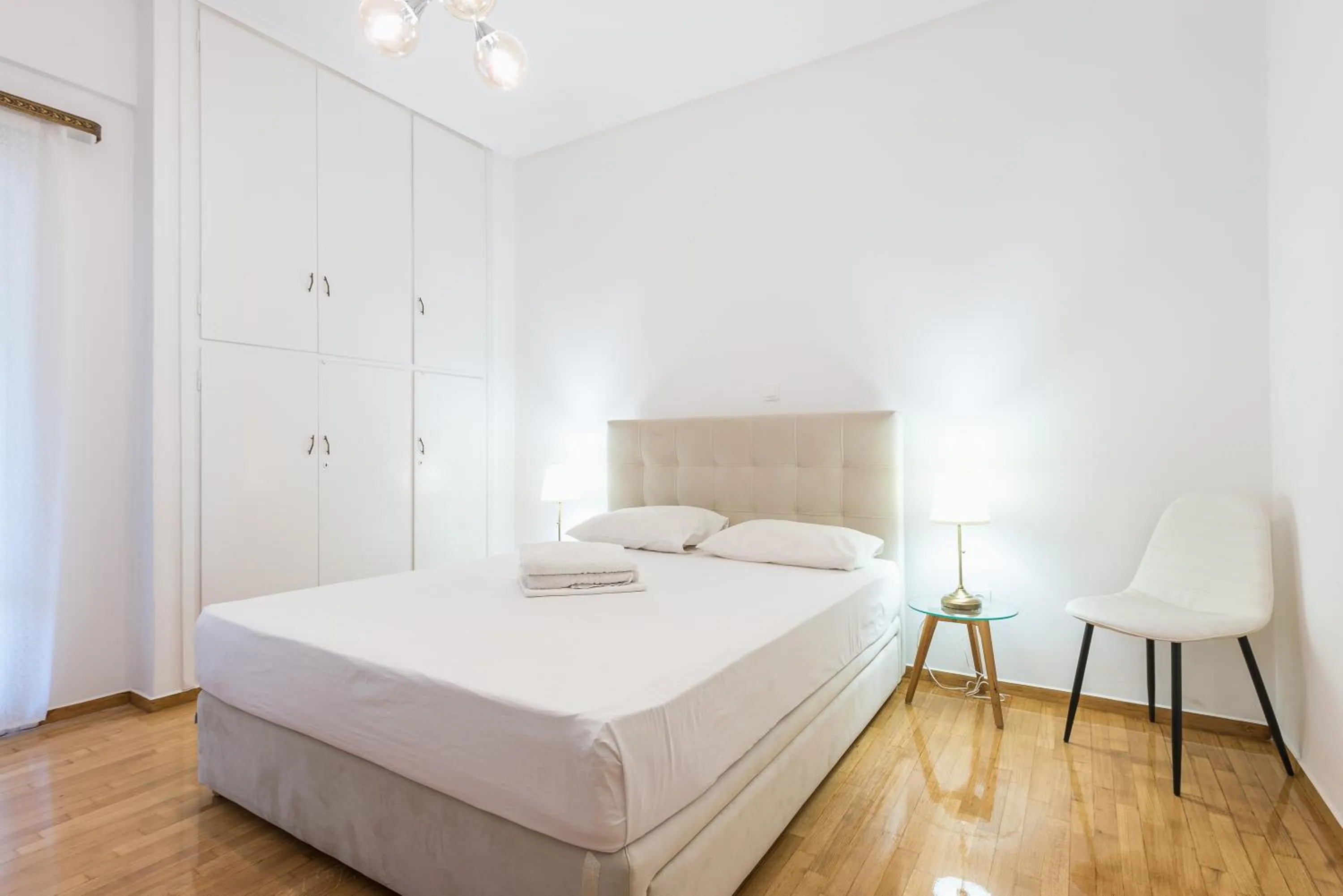 Bed in Victoria Diamond Suites Apartments