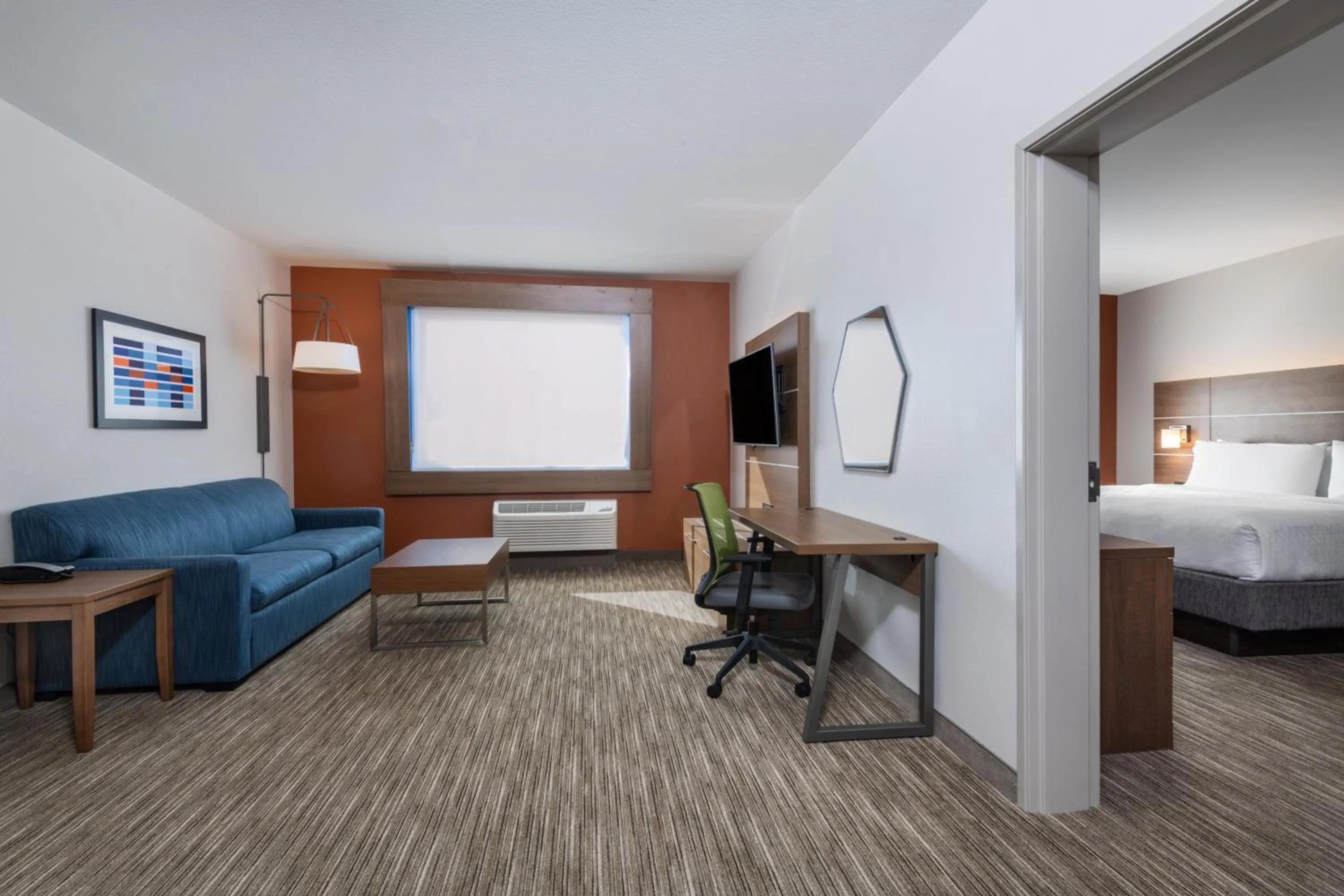 Photo of the whole room, Bed in Holiday Inn Express & Suites - Colorado Springs South I-25 by IHG